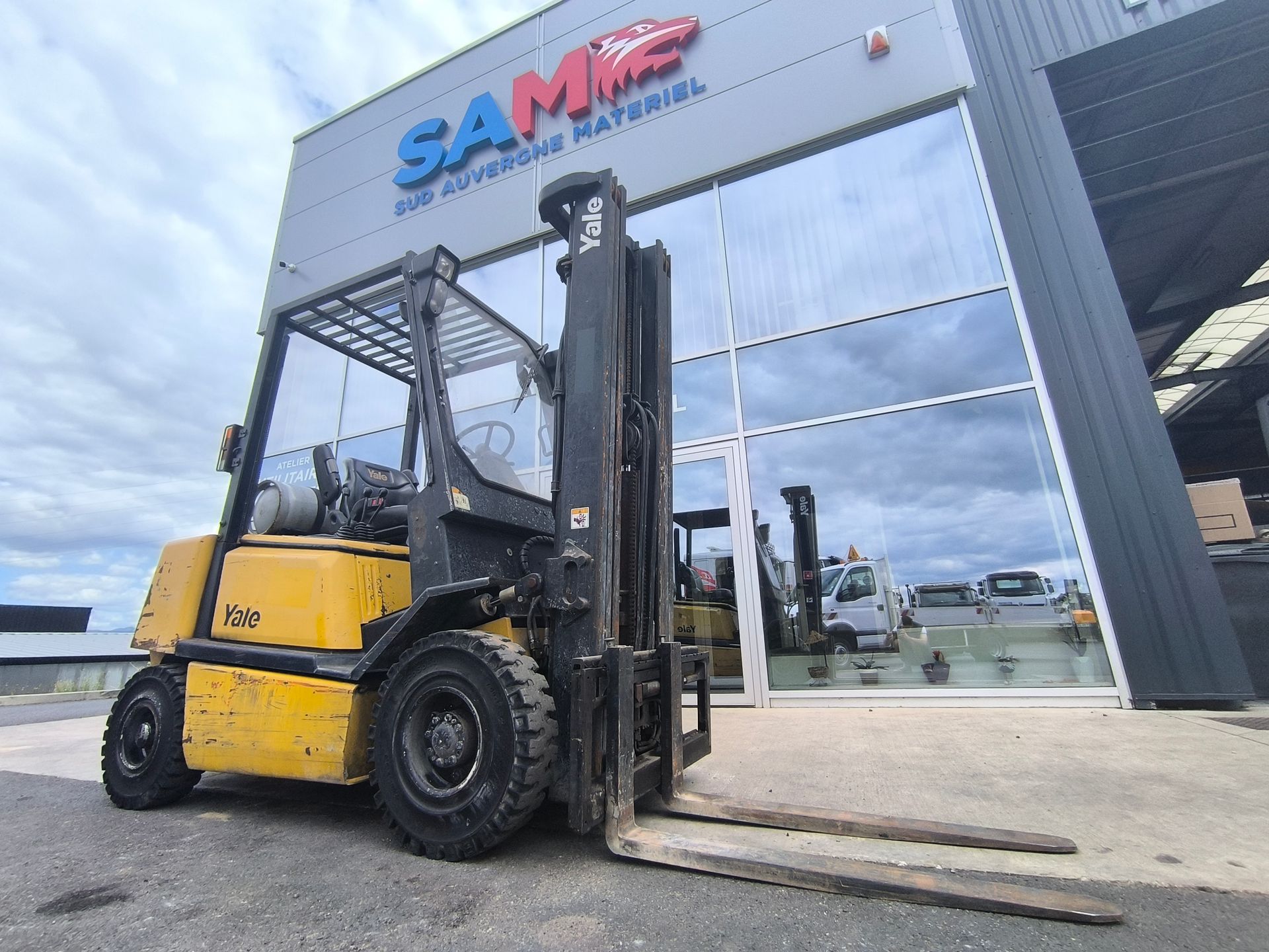 Chariot élévateur Yale GLP25TF à Gaz