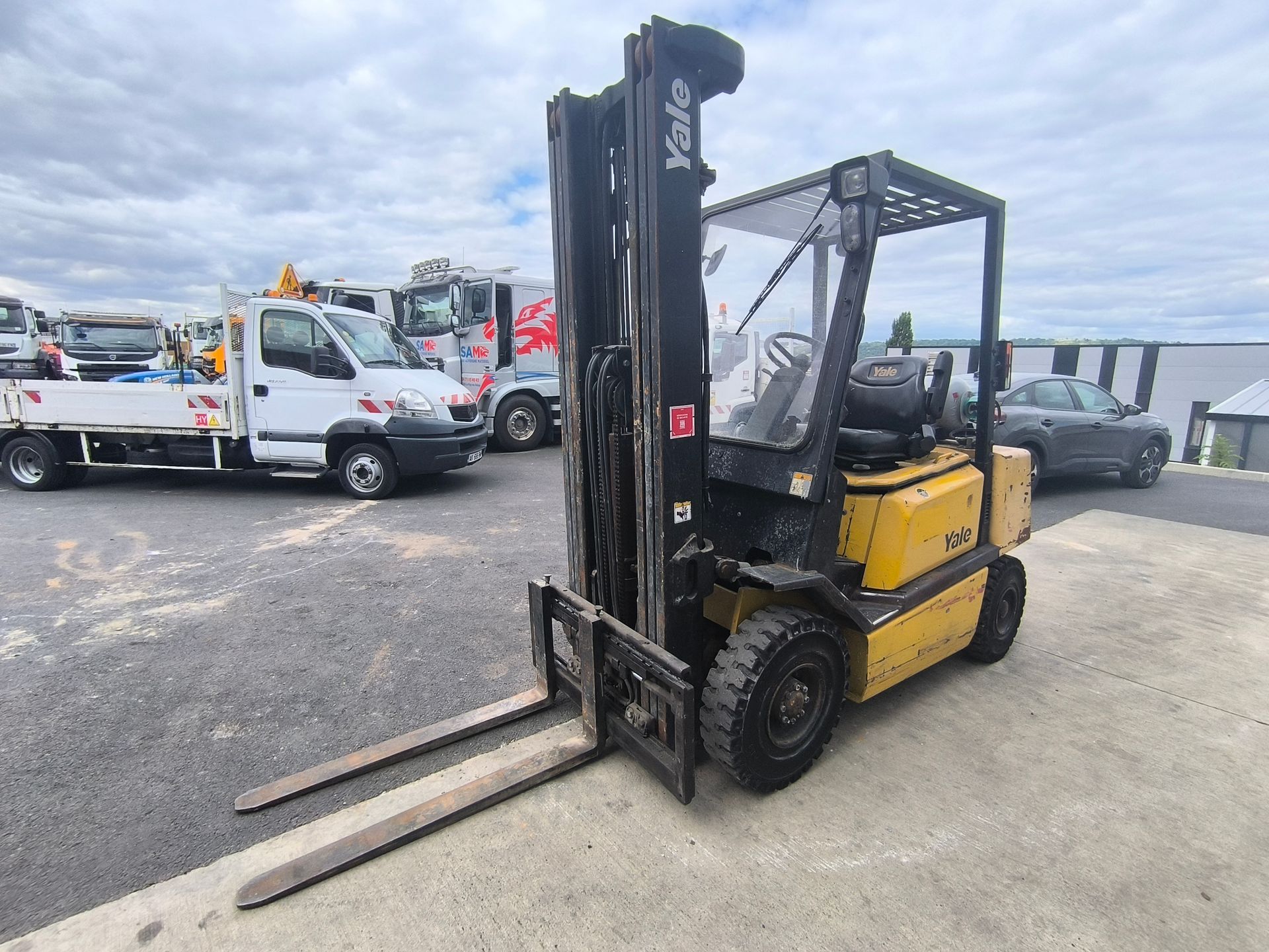 Chariot élévateur Yale GLP25TF à Gaz