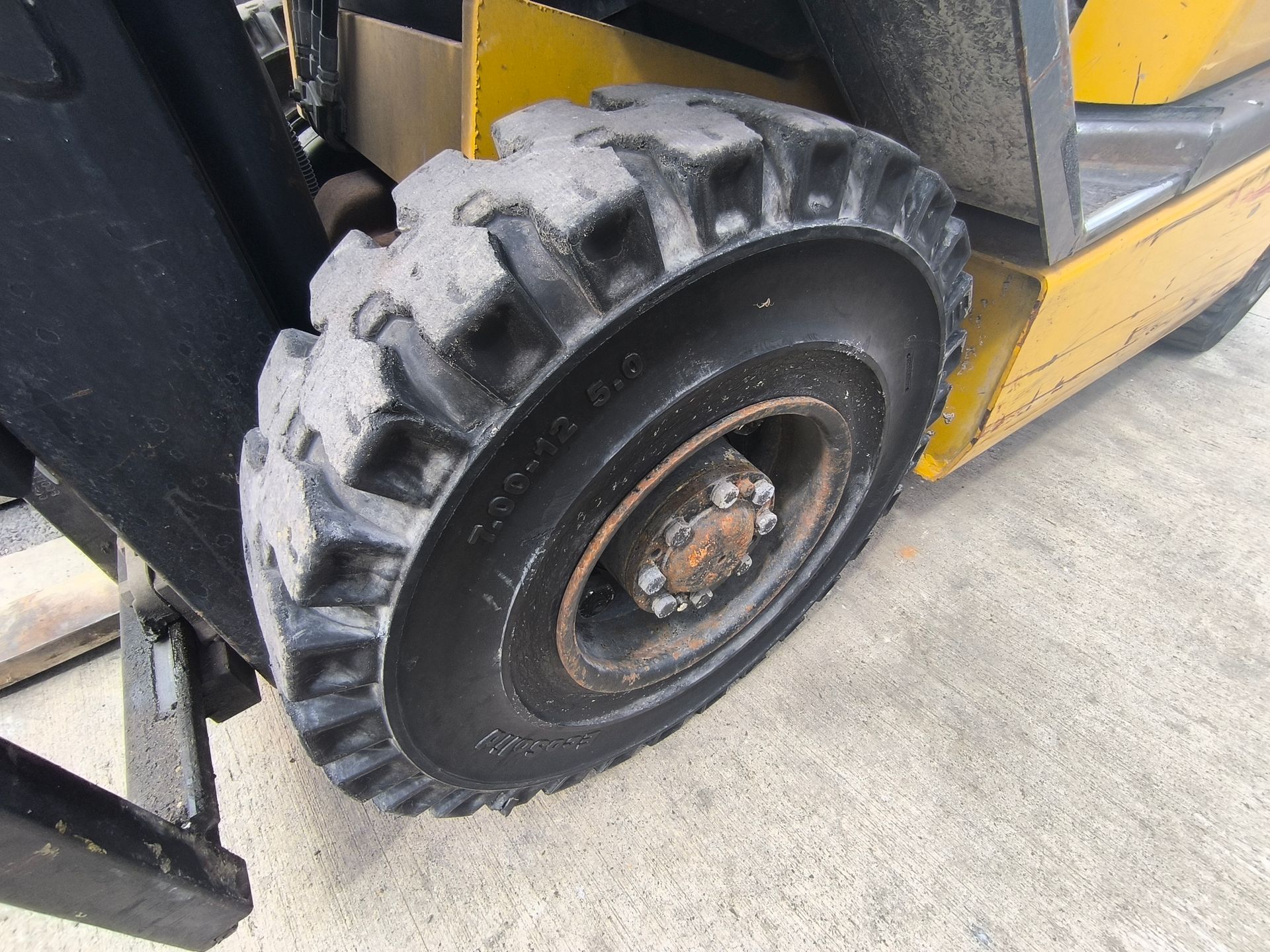 Chariot élévateur Yale GLP25TF à Gaz