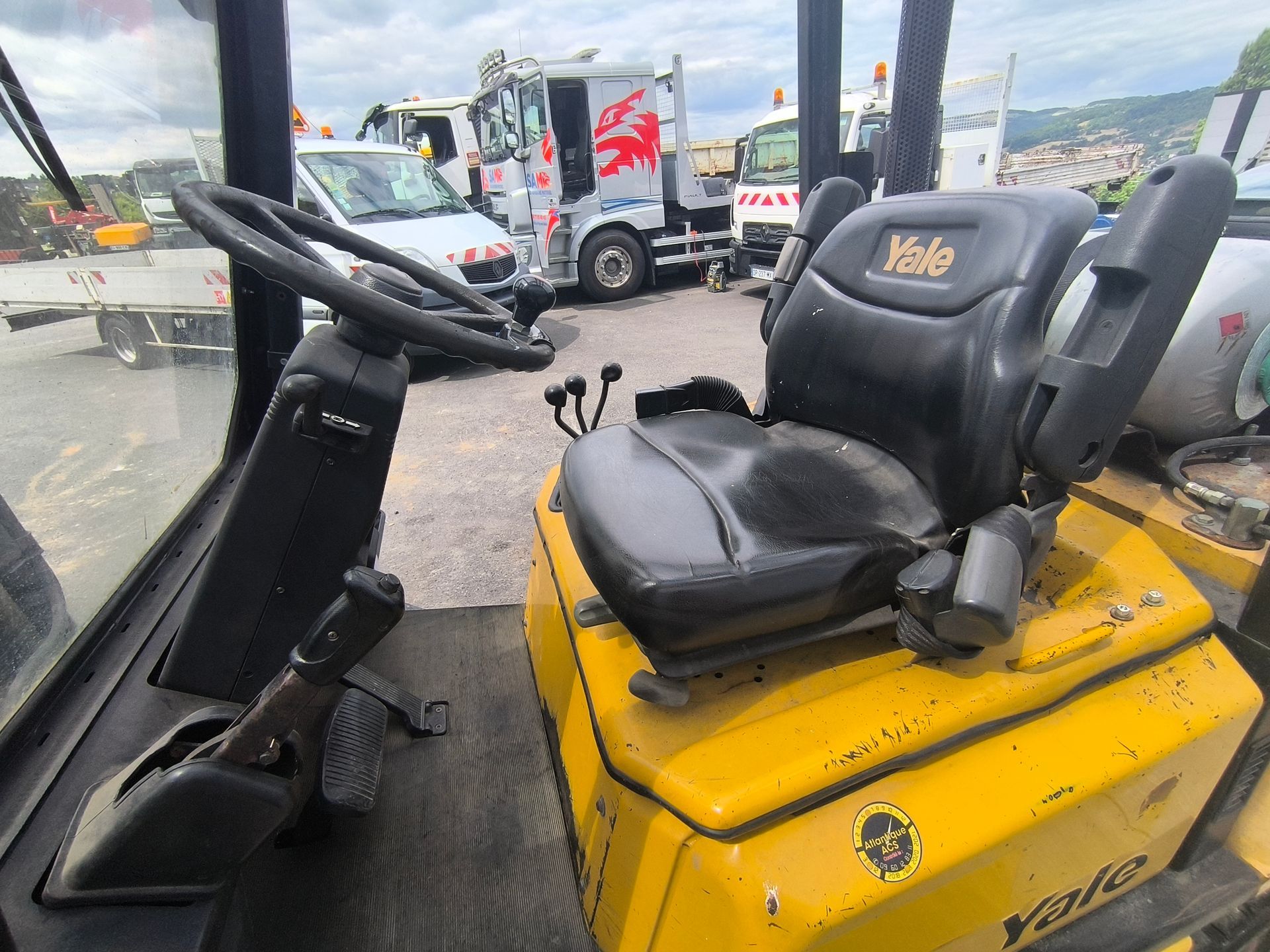 Chariot élévateur Yale GLP25TF à Gaz