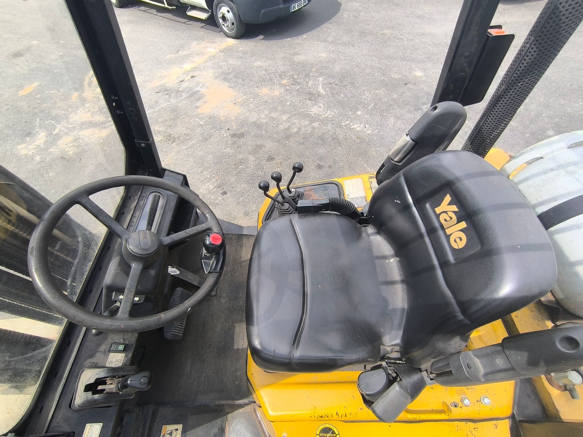 Chariot élévateur Yale GLP25TF à Gaz