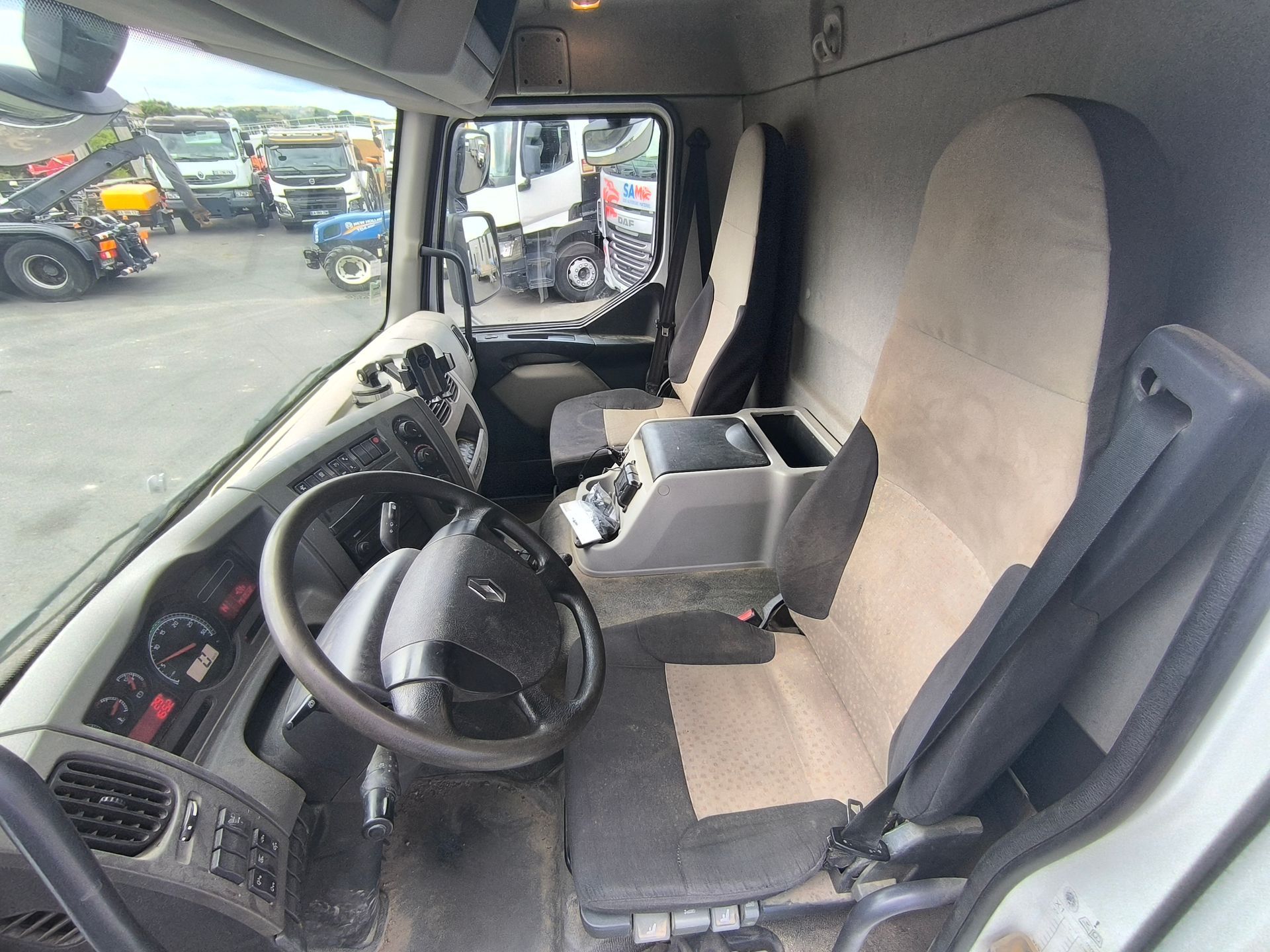 Renault Midlum 270 DXI bras JIMECA 2022