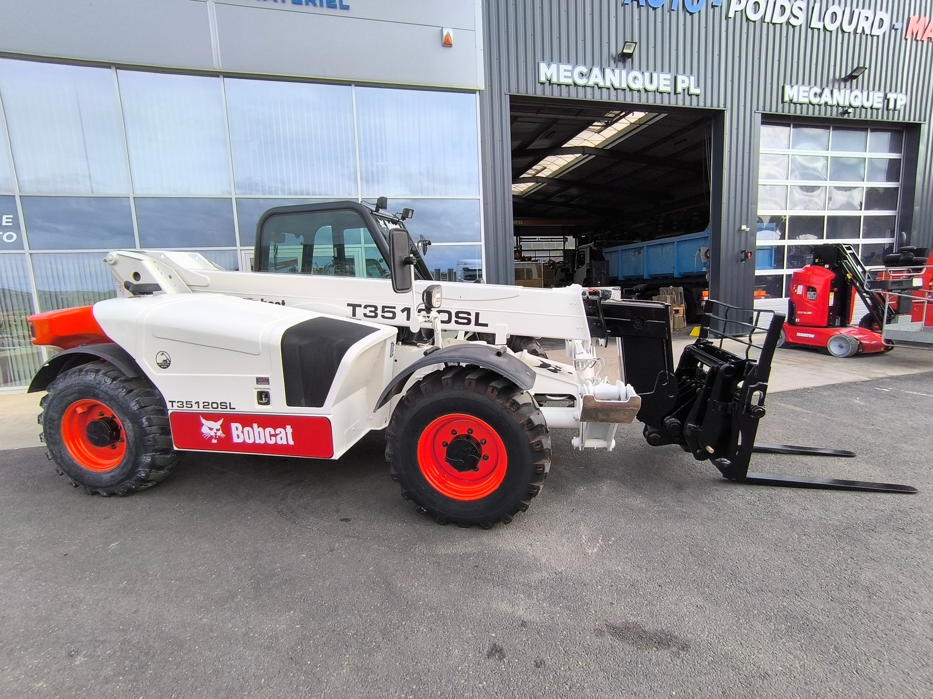 Bobcat T35120SL