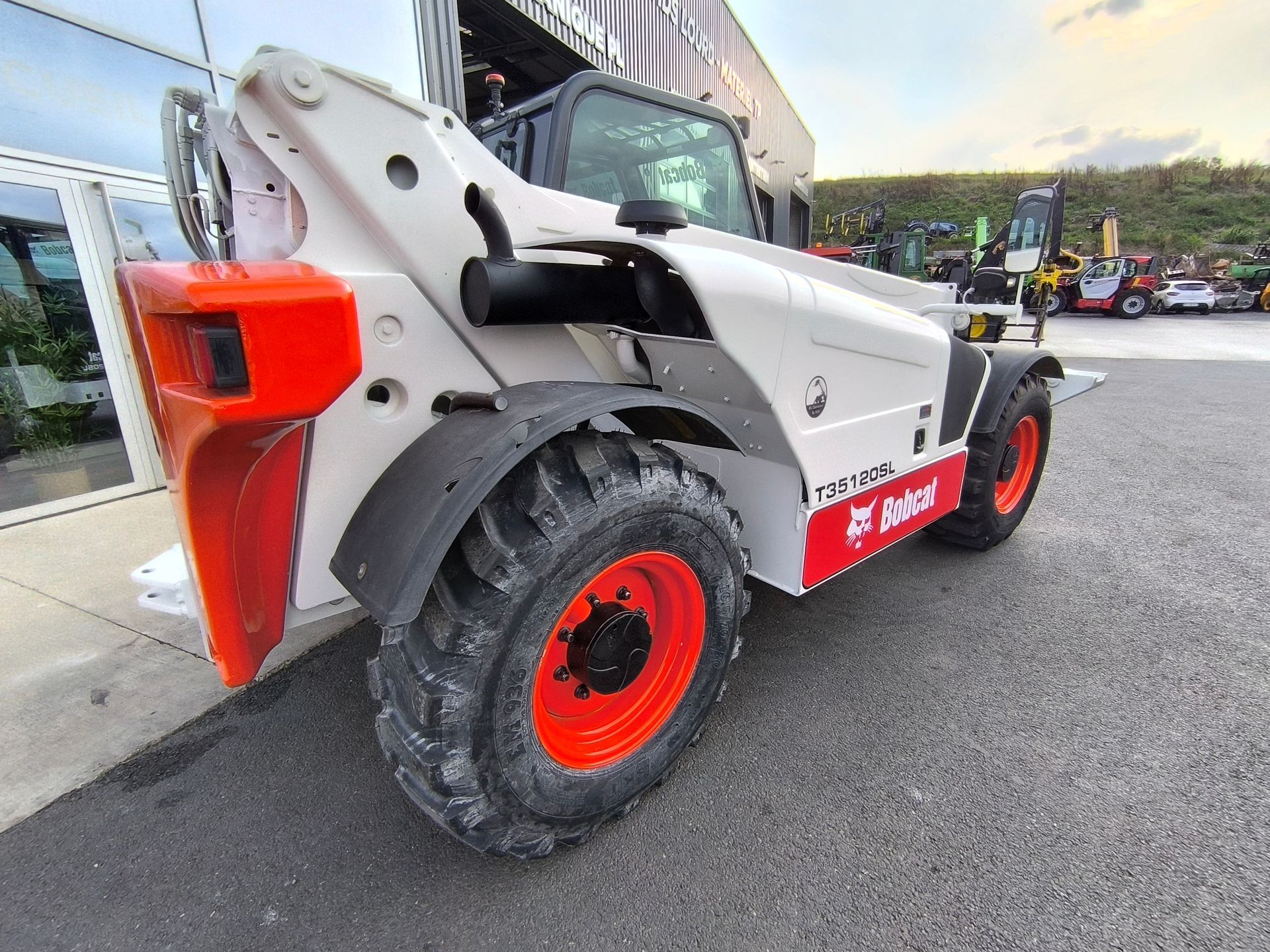 Bobcat T35120SL