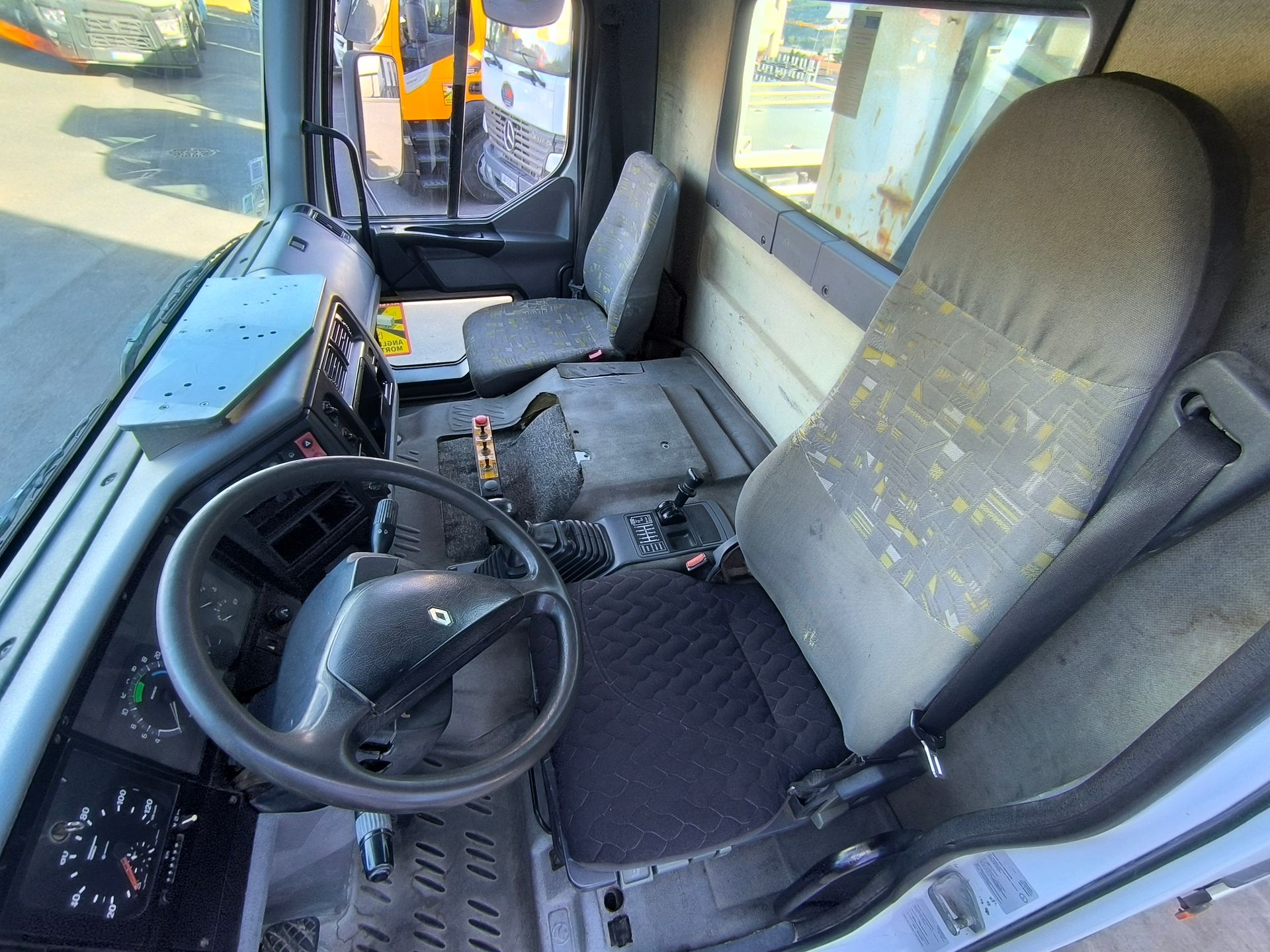 Renault 260.19