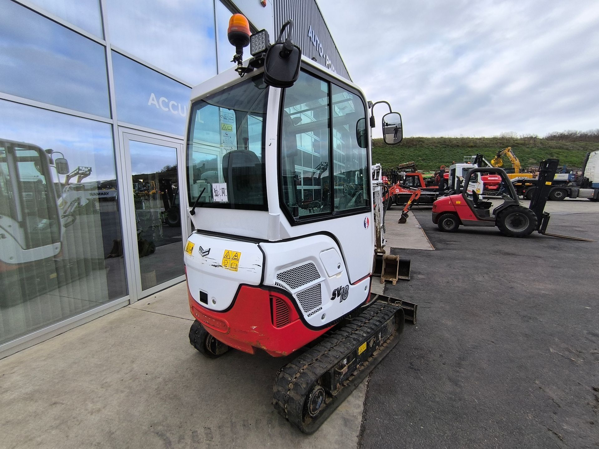 Yanmar SV18