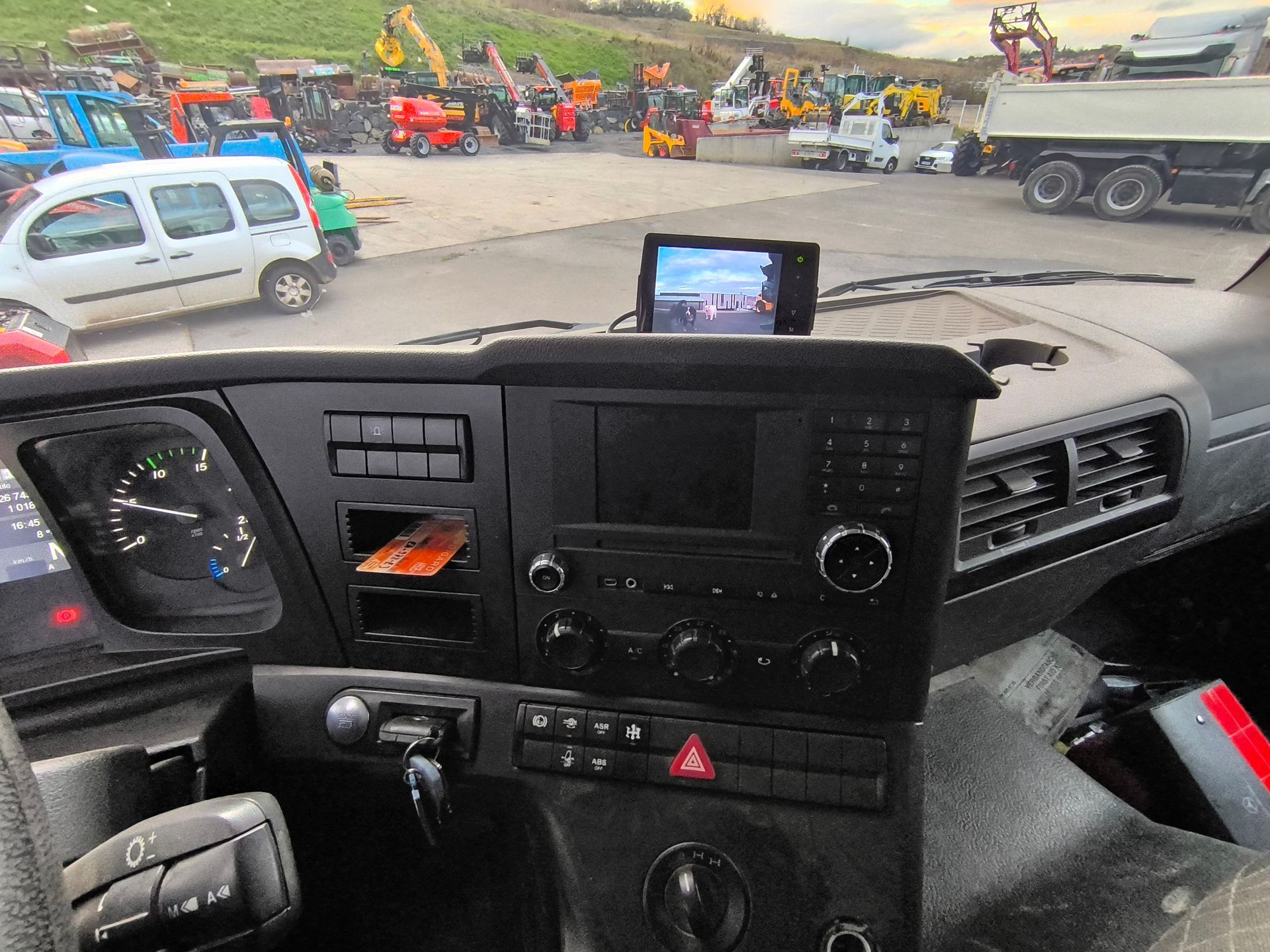 Mercedes-Benz Arocs 2640 Ampliroll Grue Hiab