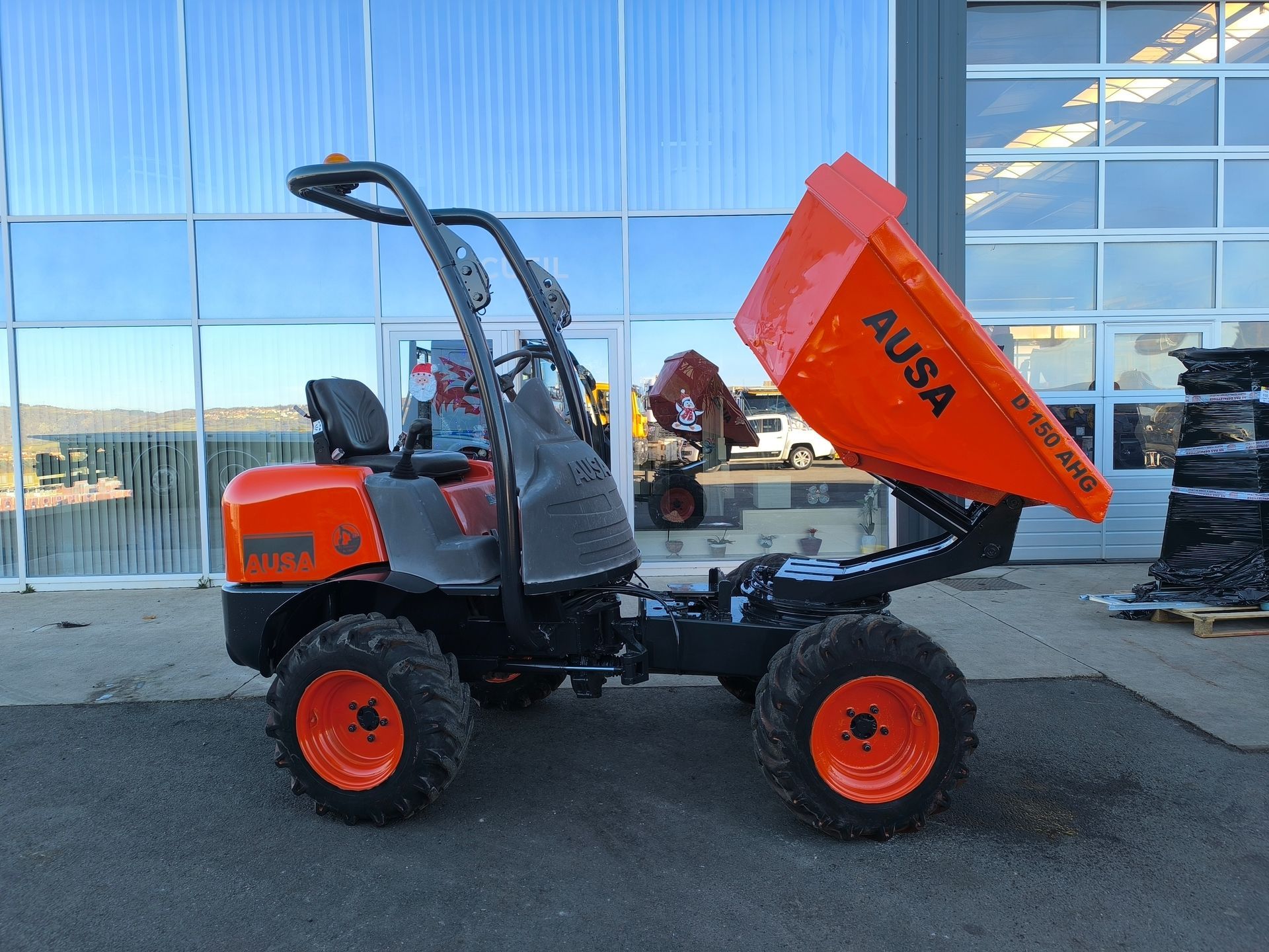 Ausa D150AHG 1.5 Tonnes