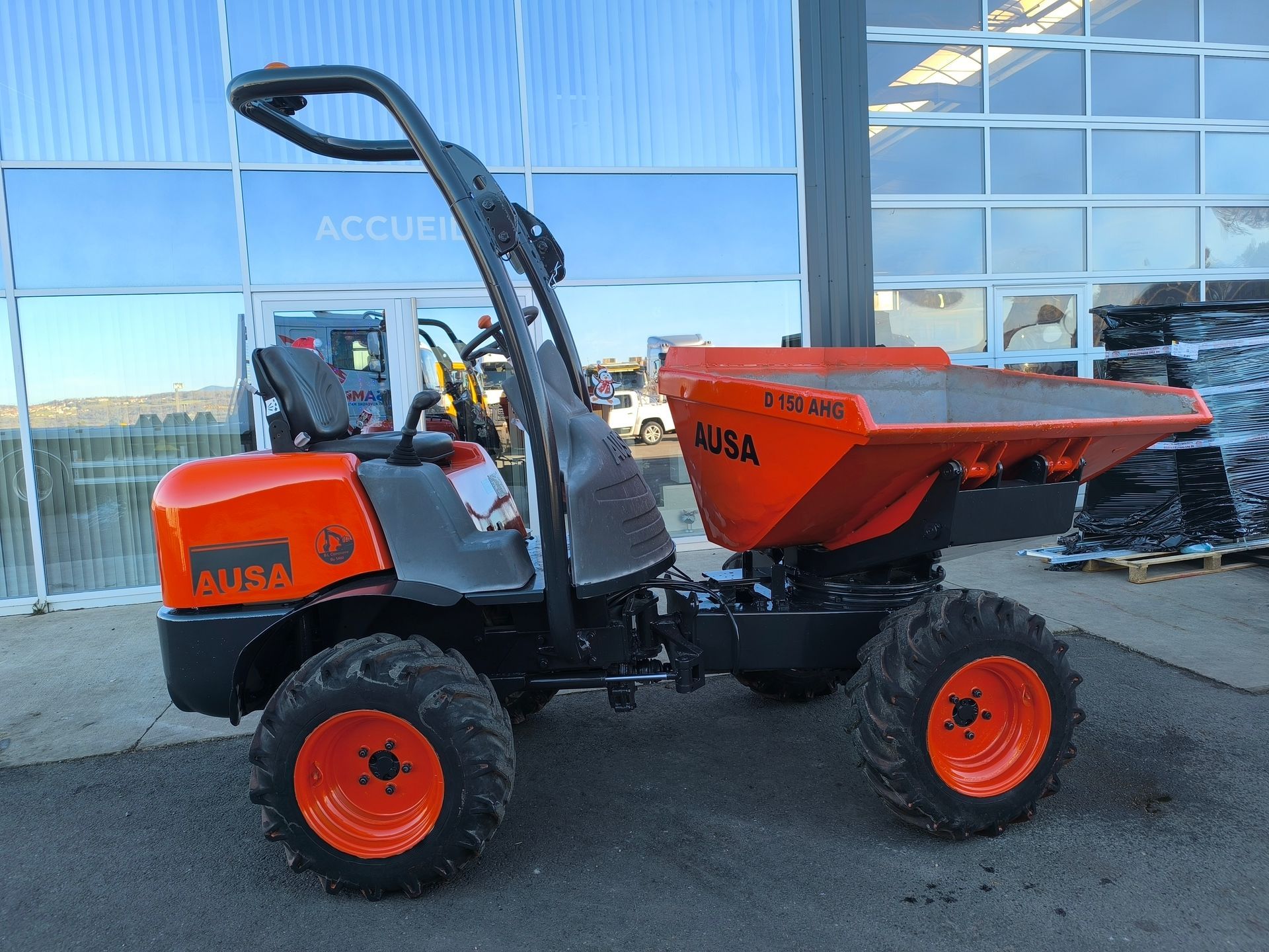 Ausa D150AHG 1.5 Tonnes