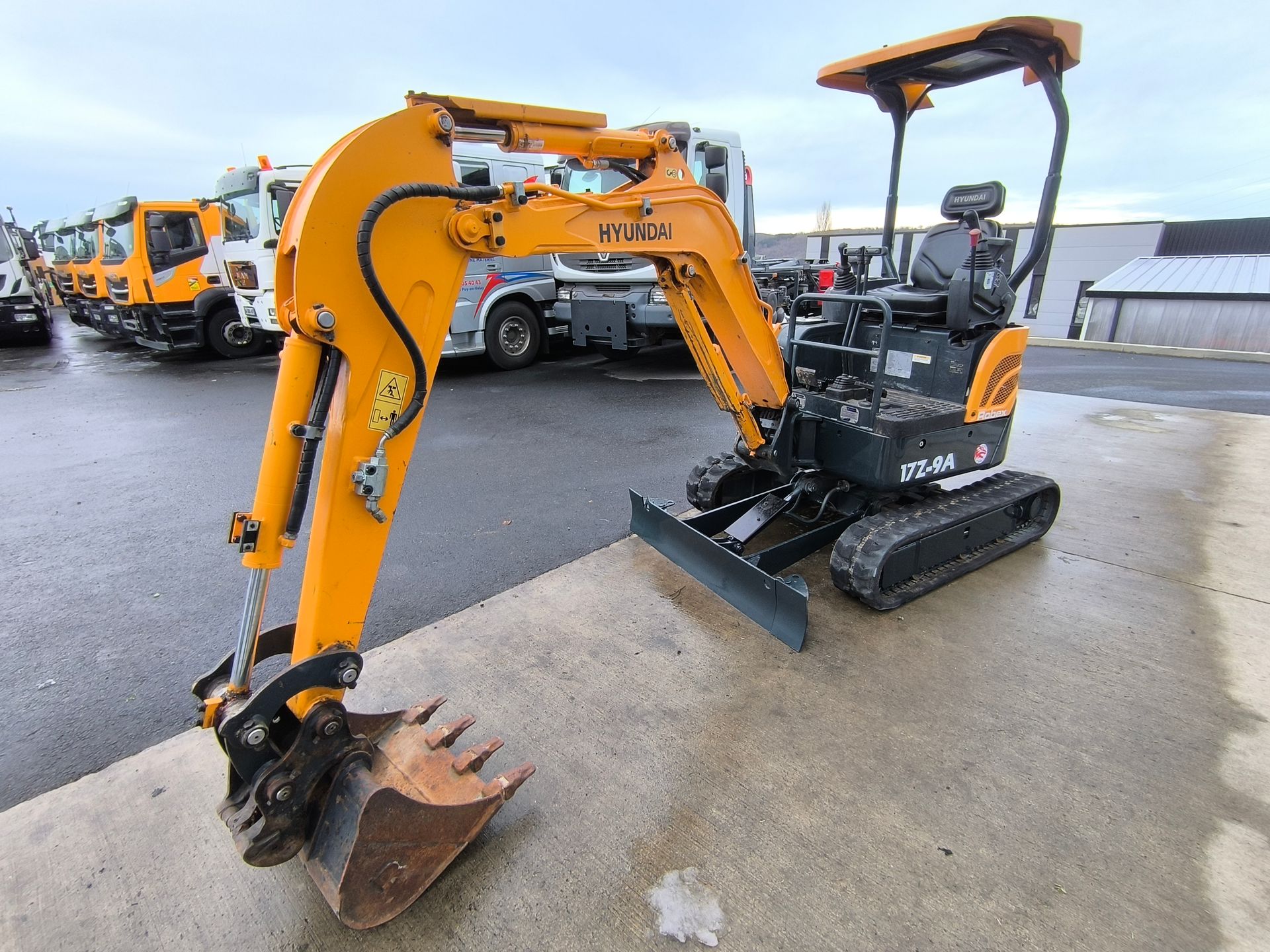 Hyundai ROBEX 17Z-9A