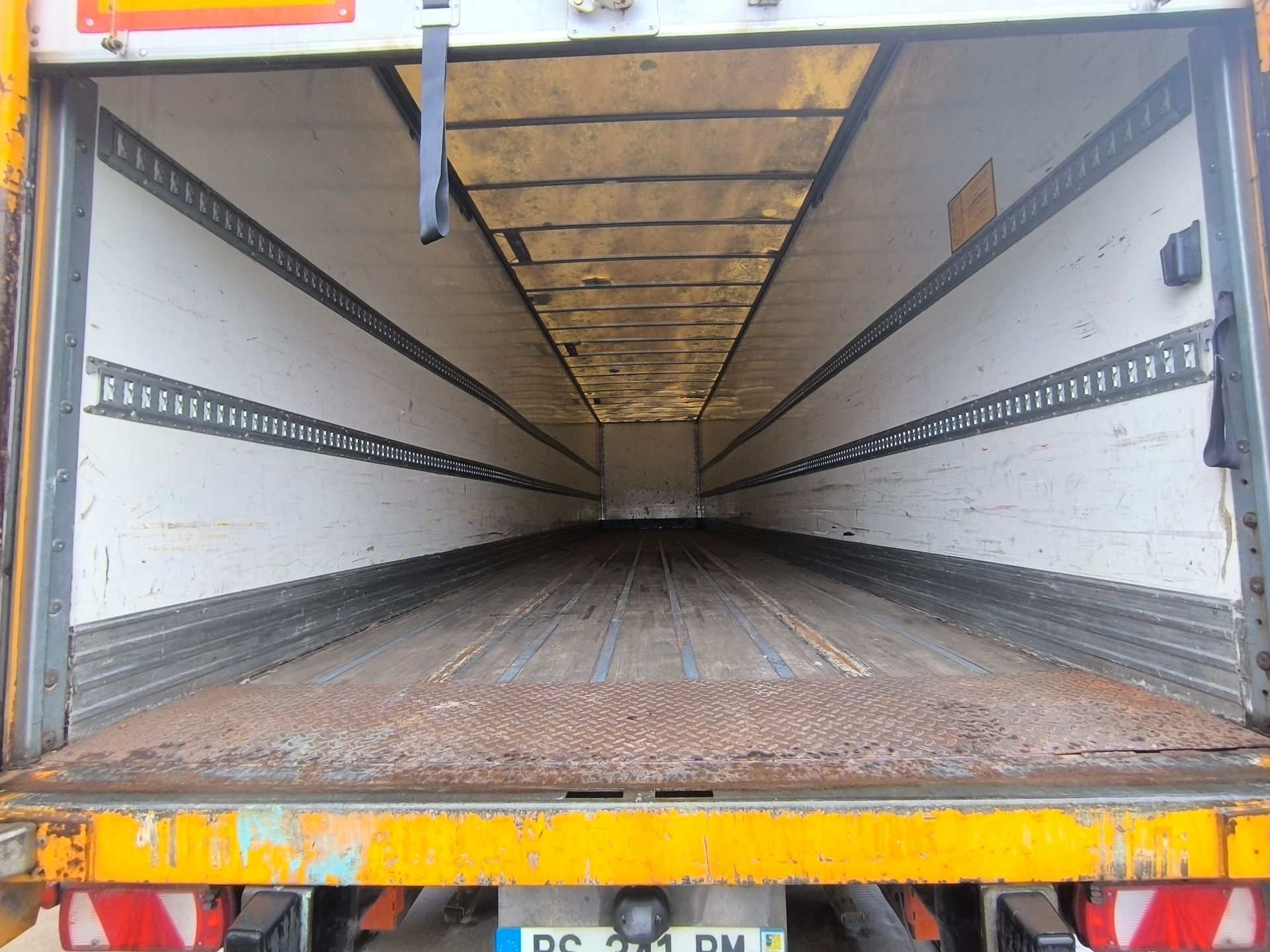 Fruehauf Expressliner Tandem + Hayon Dhollandia