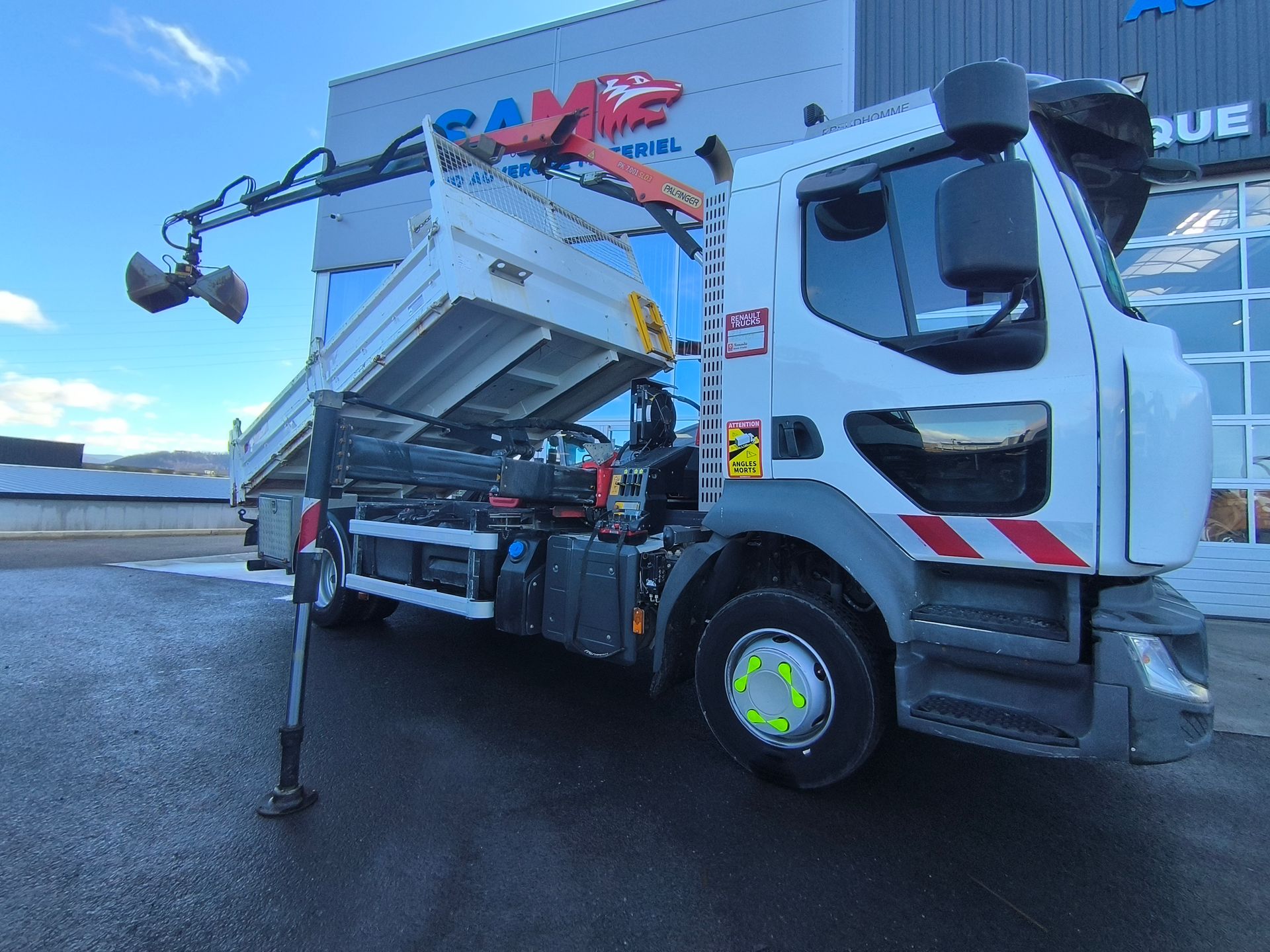 Renault Benne D12 Grue Palfinger 3 extensions