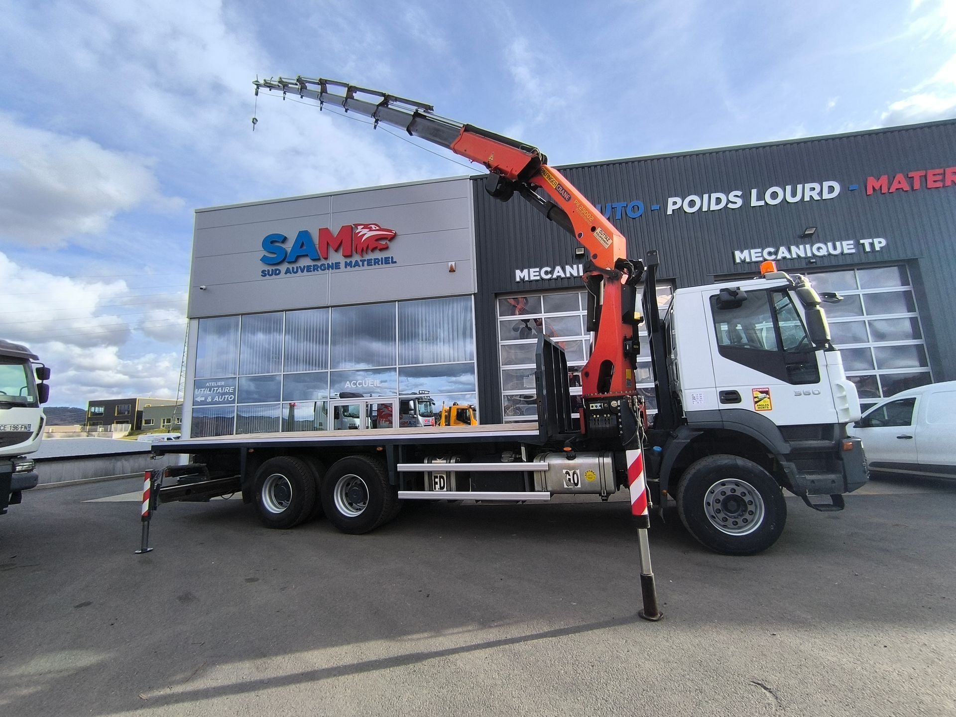 Iveco Trakker 360 Plateau Grue 8 Extensions Rotation 360°