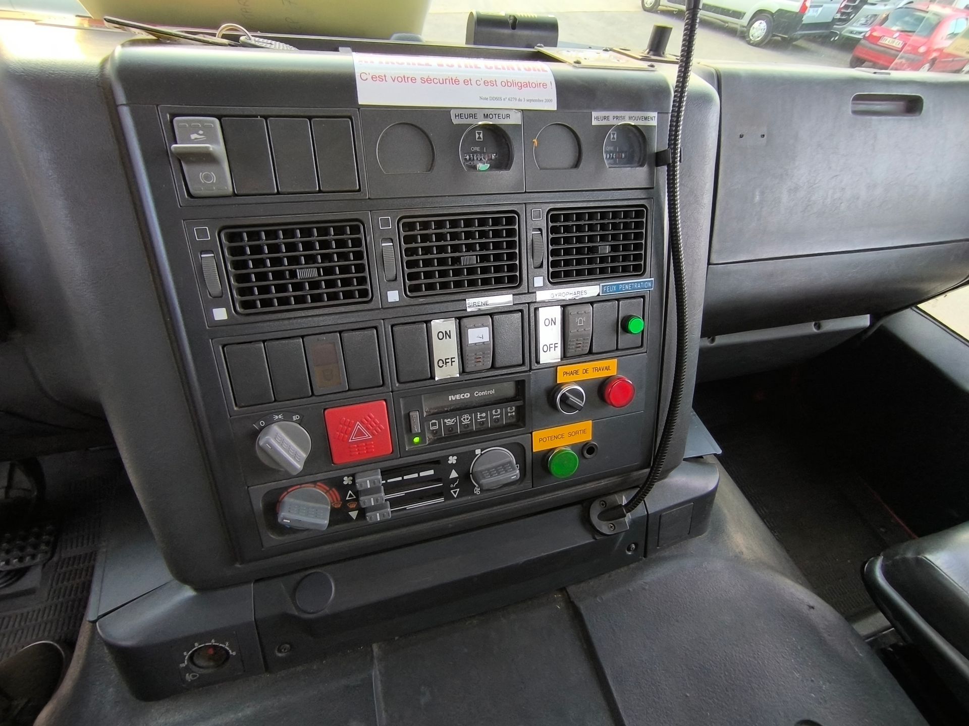 Iveco Eurotrakker 260E31 Bras MARREL