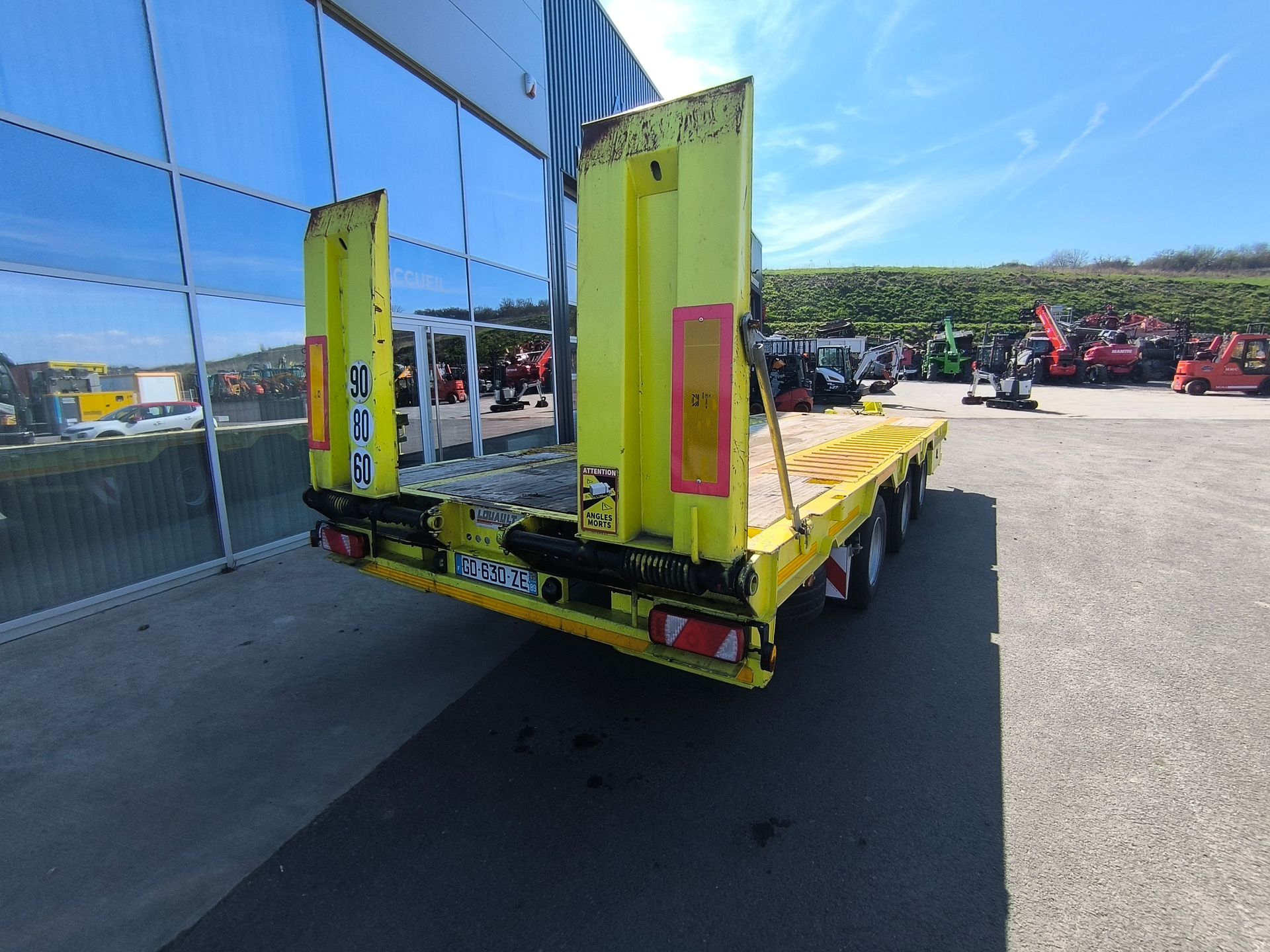 Louault 31T Plateaux Basculant 3 essieux