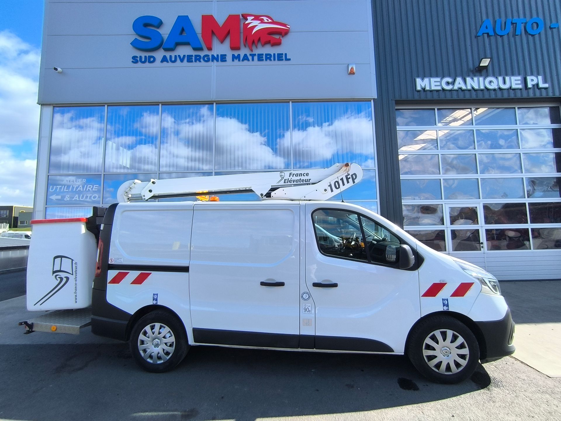 Nacelle France Elevateur sur Renault Trafic