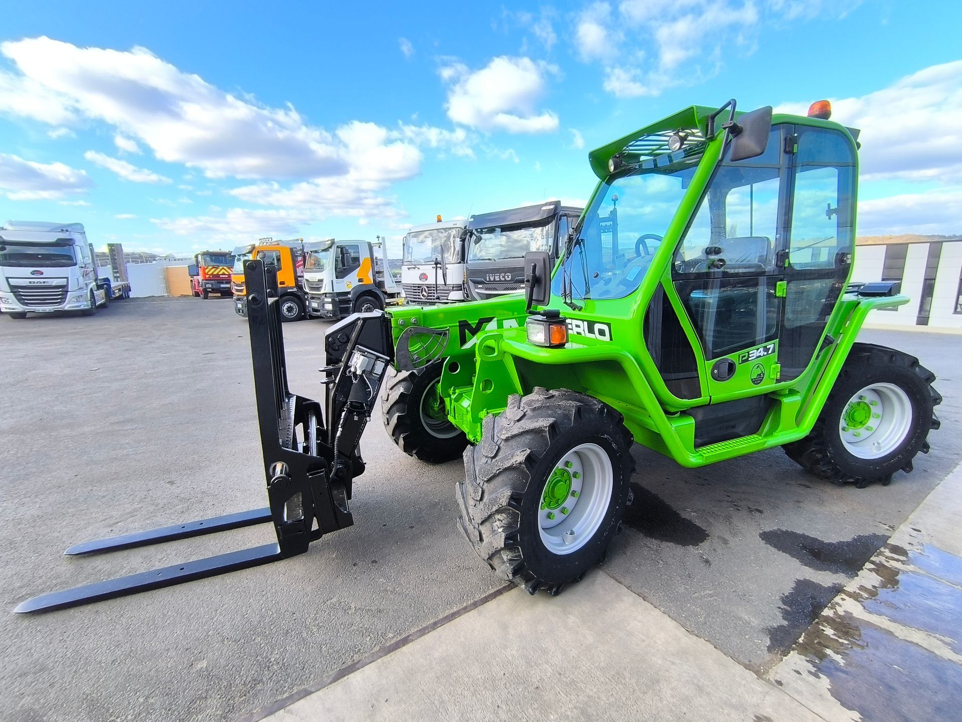 Merlo P34.7