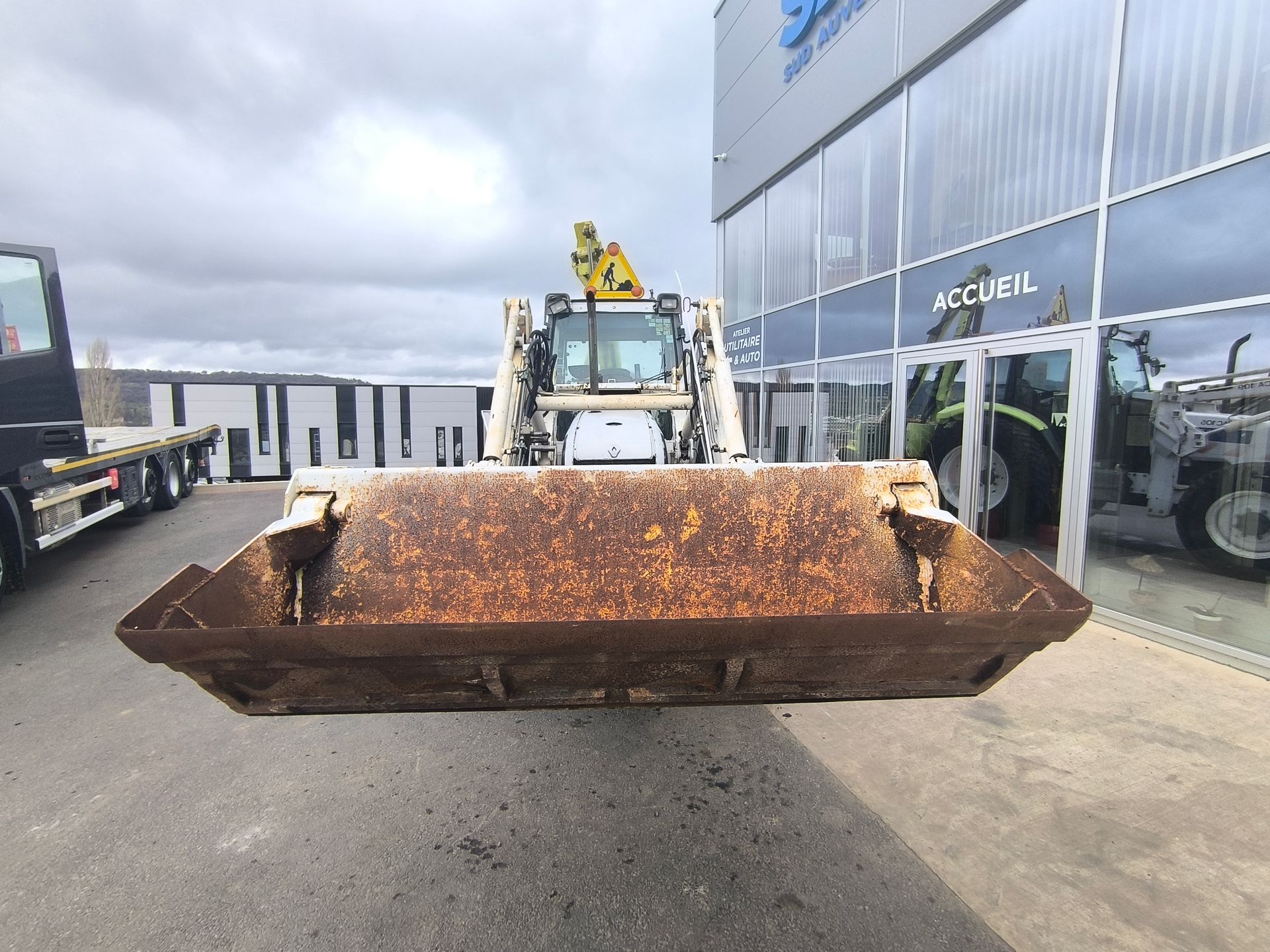 Renault T3592PB + Epareuse Serval