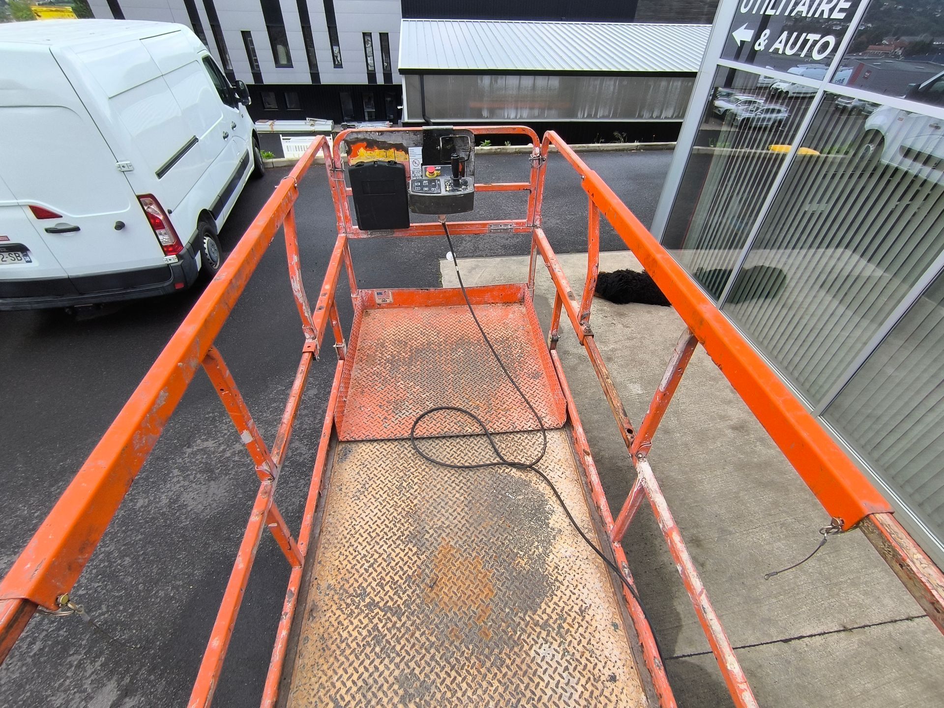 JLG 3246E2