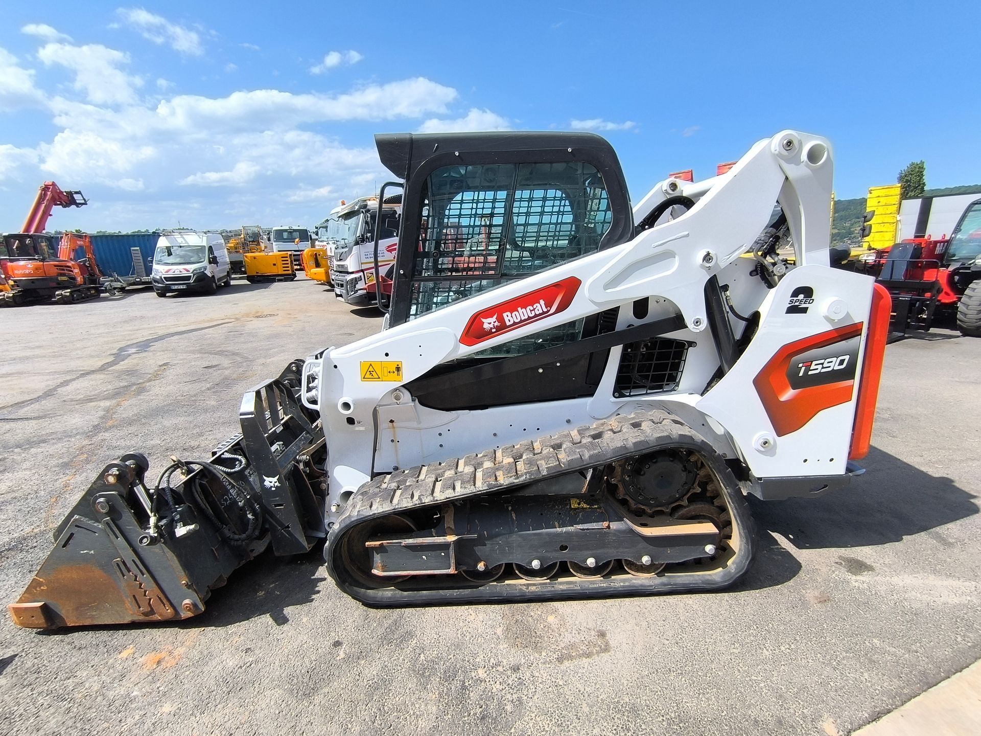 Bobcat T590