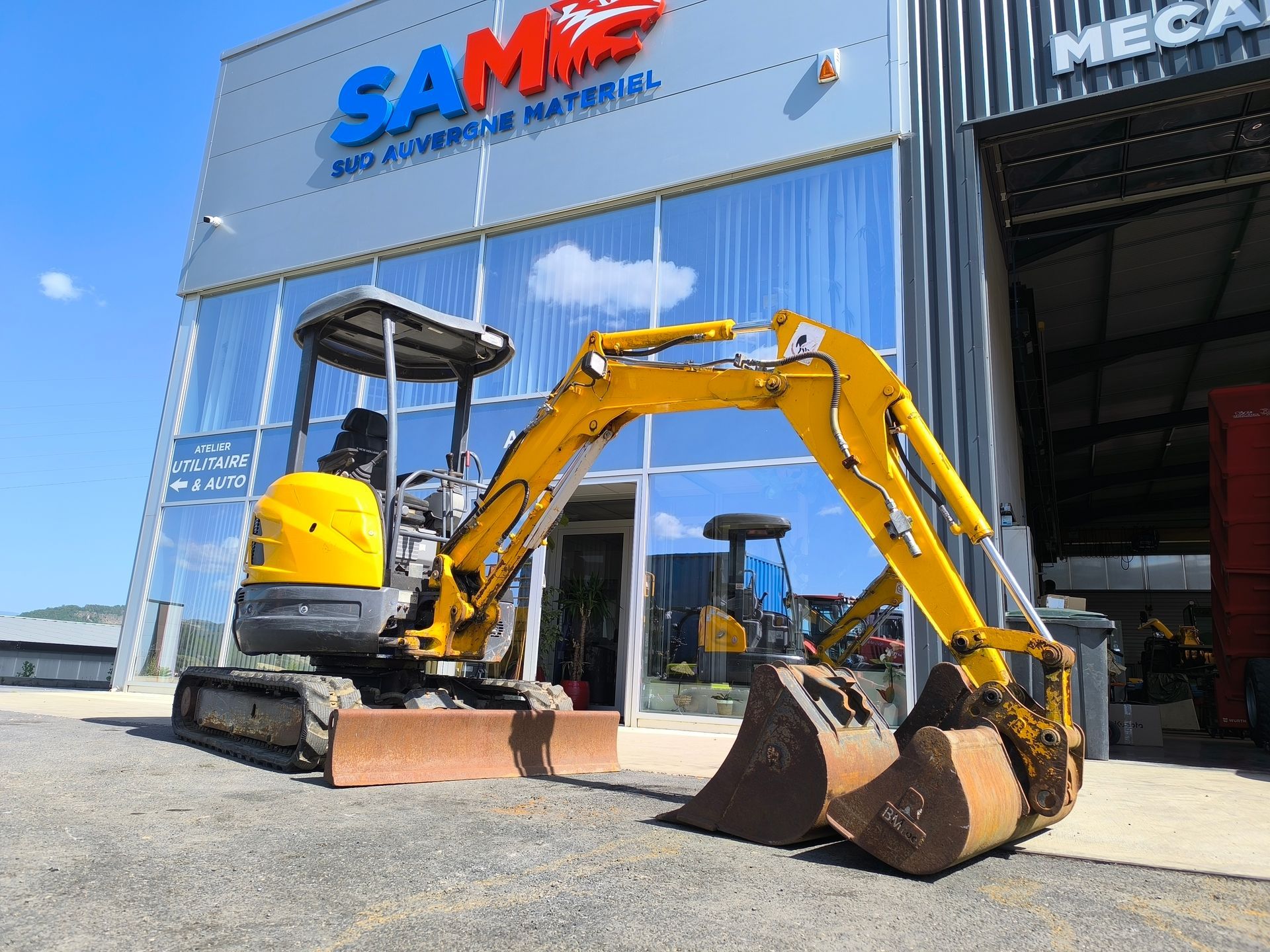 New Holland E26BSR