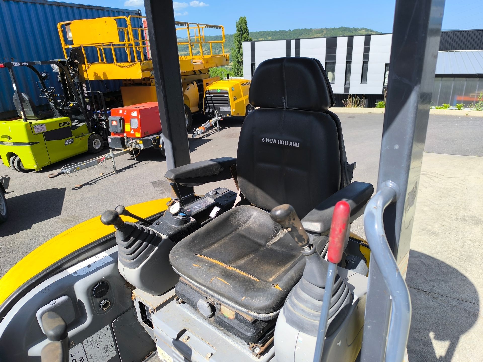 New Holland E26BSR