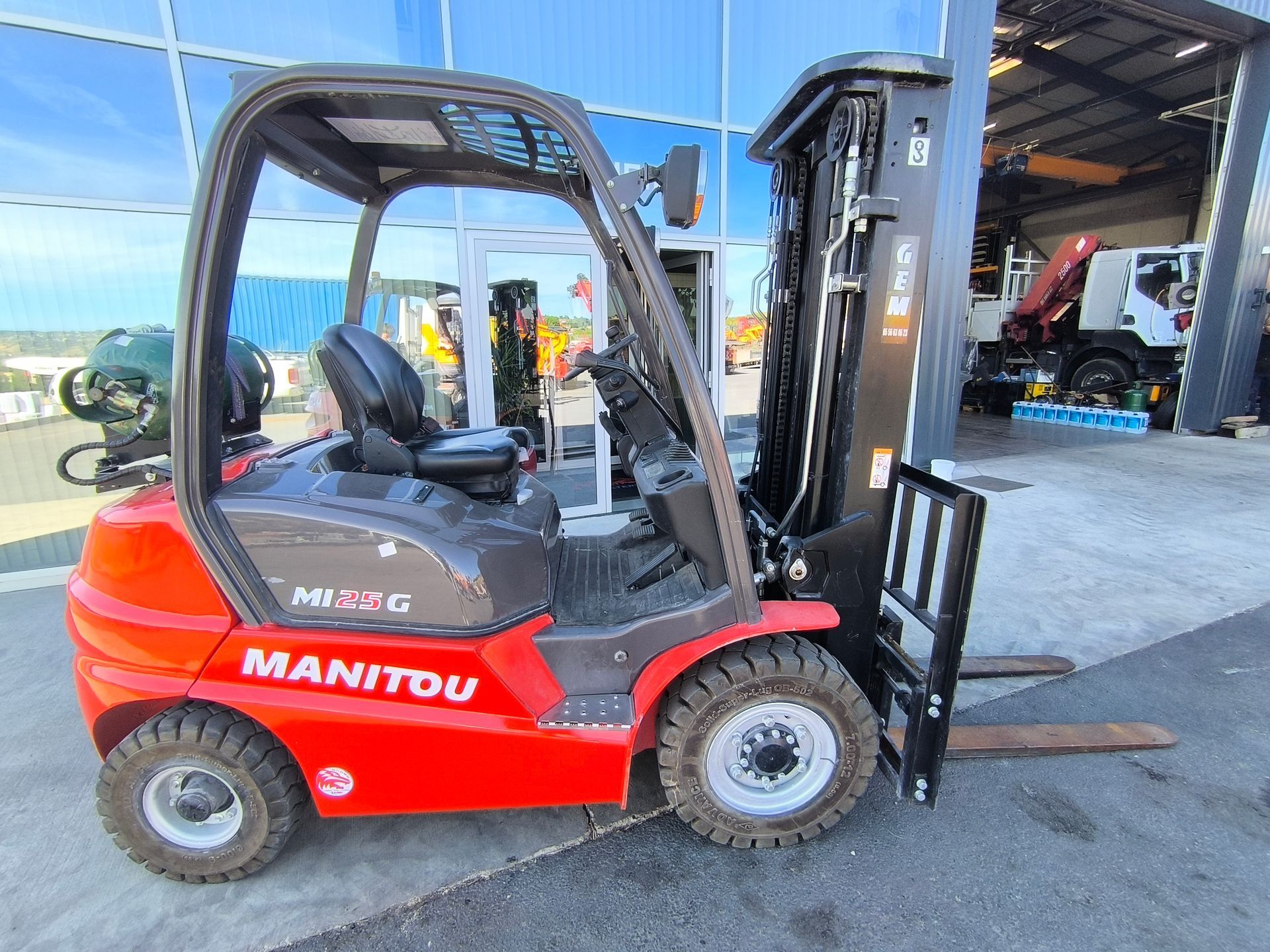 Manitou MI25G