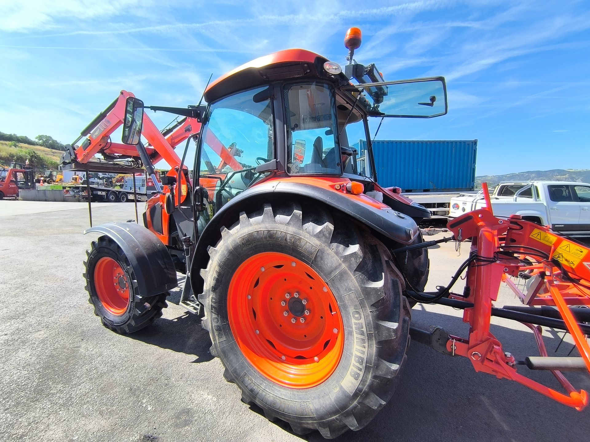 Kubota M5111 DTHQ + Chargeur MX U407