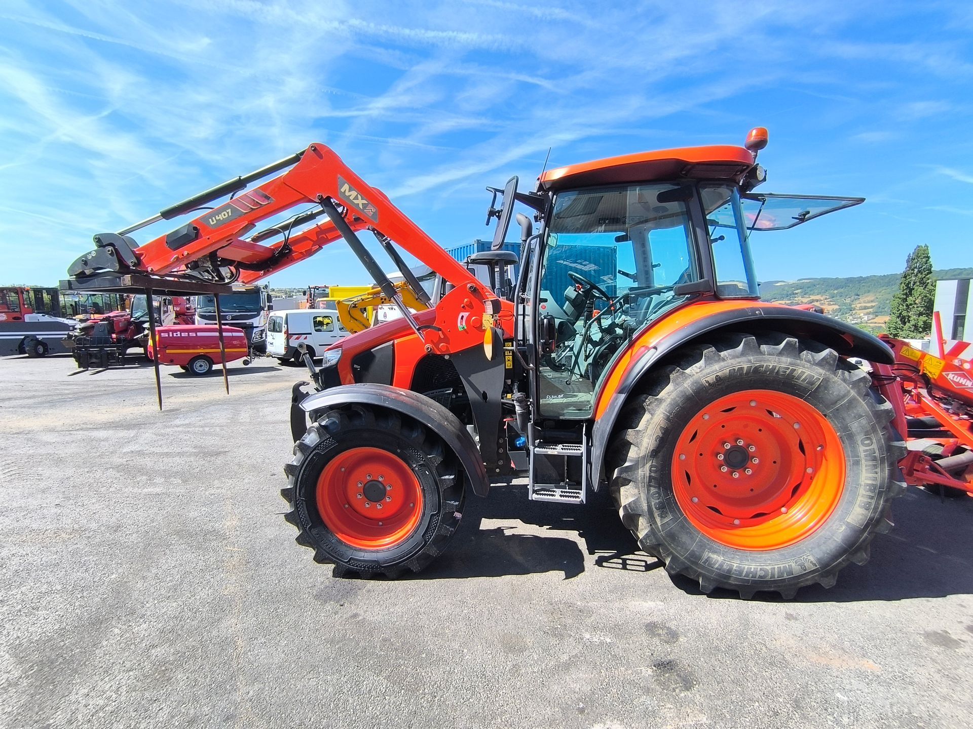 Kubota M5111 DTHQ + Chargeur MX U407