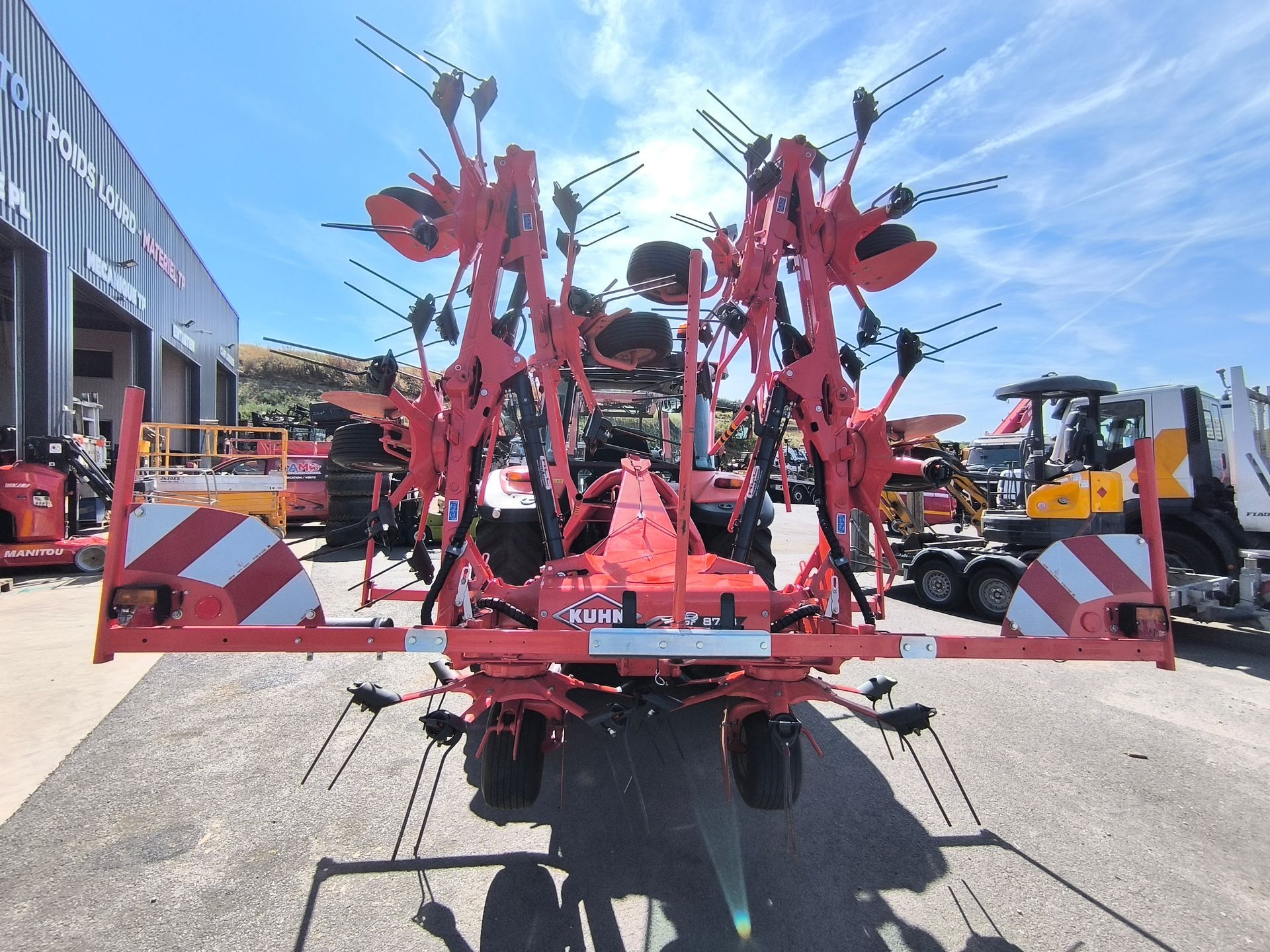 Faneuse Kuhn GF 8703