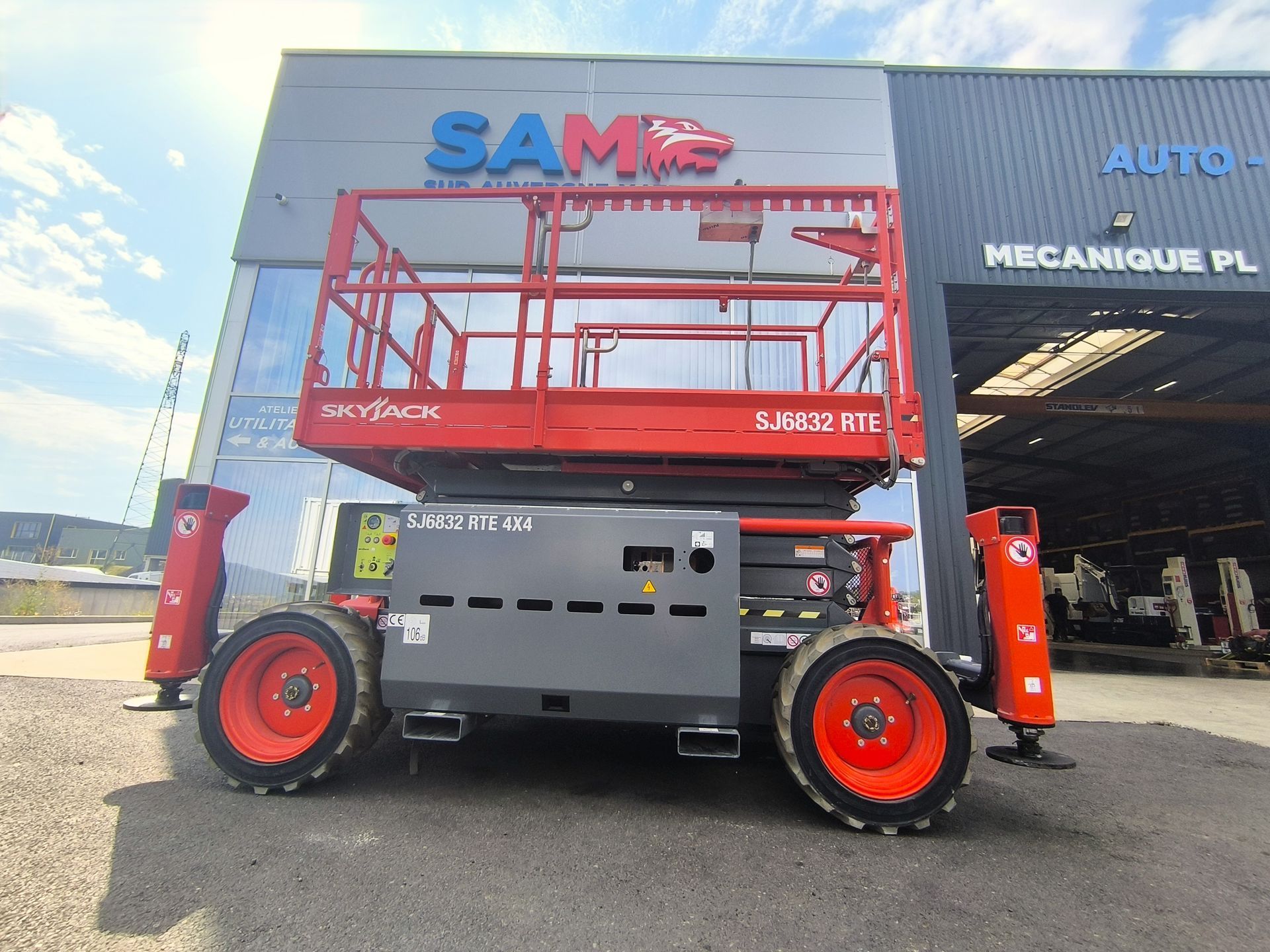 Skyjack SJ6832RTE