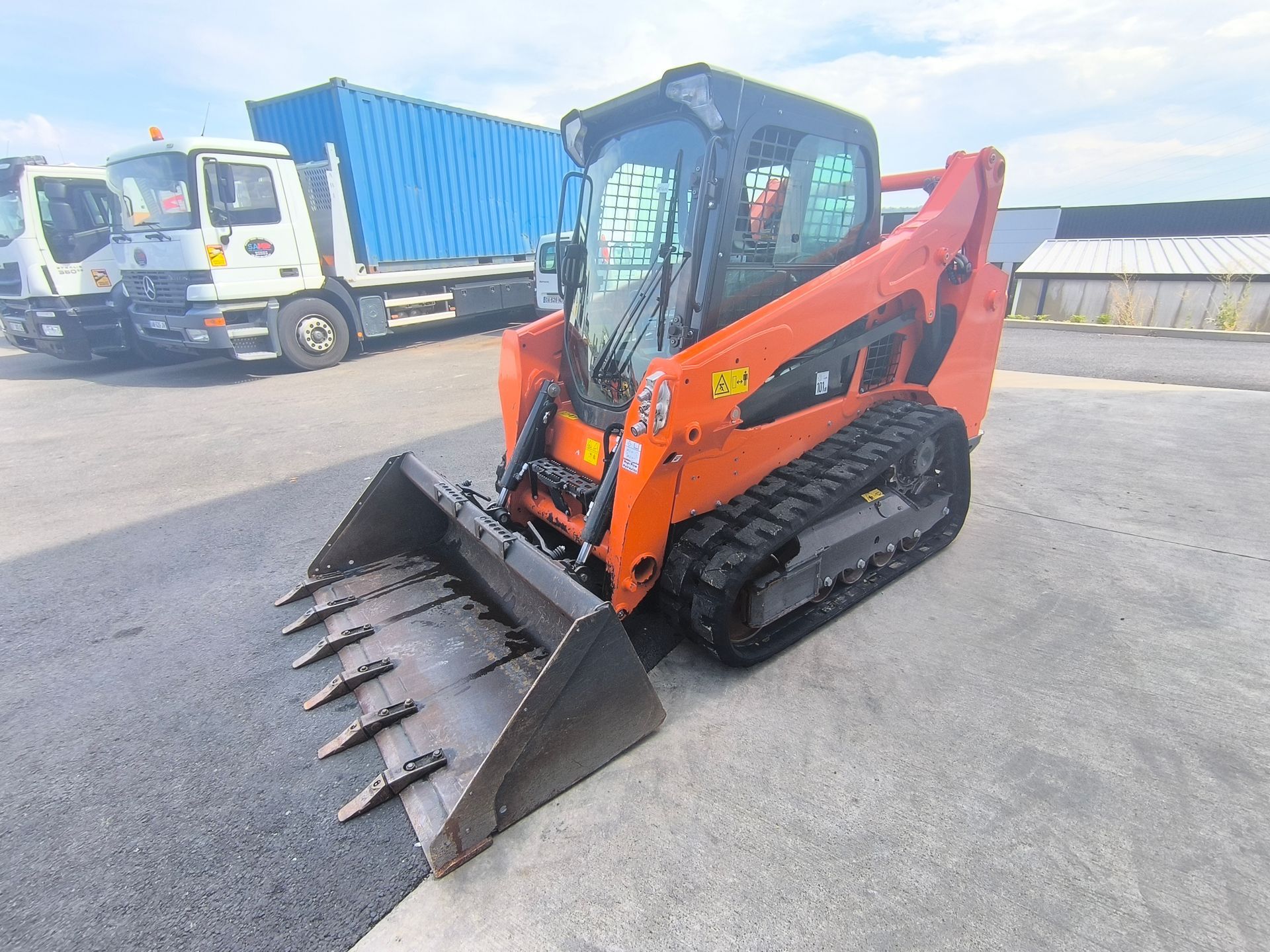 Bobcat T590