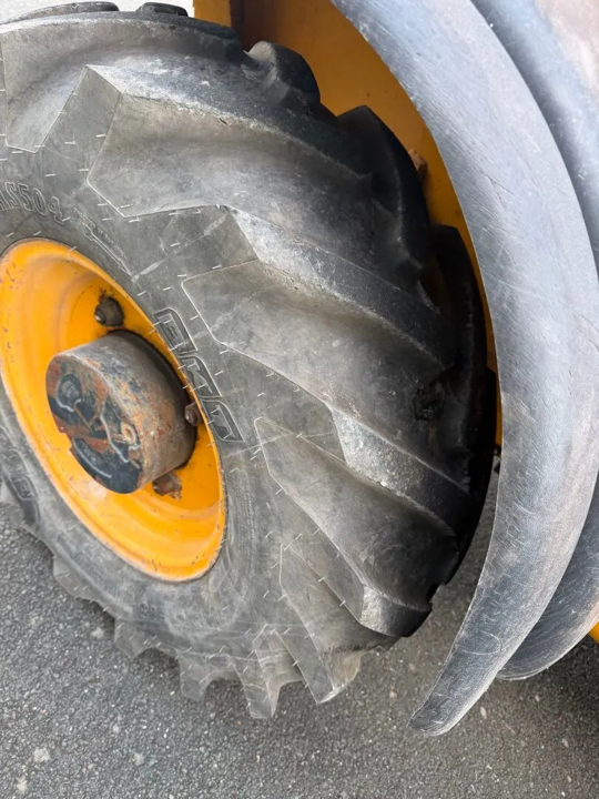 JCB 524-50