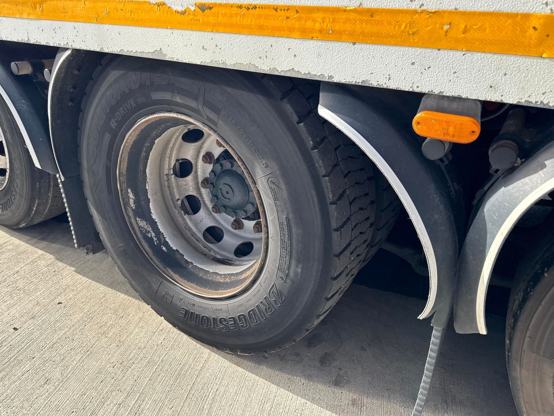 Iveco Porte-engins Stralis Hi-street