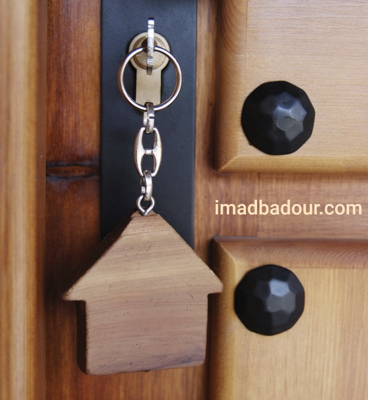 اكتشف أفضل طرق الاستثمار العقاري في إسبانيا للعرب، شراء عقارات رخيصة، إعادة تأهيلها وبيعها بربح مرتف