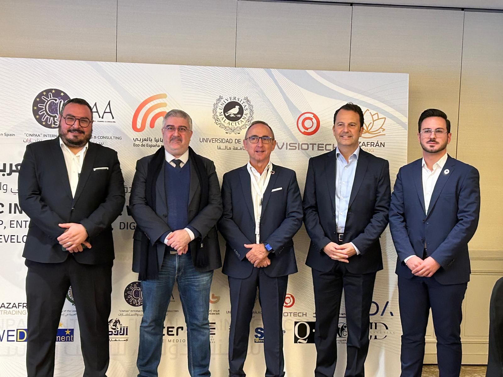 Liga Árabe en Madrid, Arabia Saudita, Emiratos Árabes Unidos, Omán, Libia, Alemania, Madrid, Málaga, Navarra.. - Networking para conseguir avances entre el Mundo Árabe y las Empresas/Entidades Españolas. imadbadour.com Imad Badour Liga Árabe en Madrid, Arabia Saudita, Emiratos Árabes Unidos, Omán, Libia, Alemania, Madrid, Málaga, Navarra..
- Networking para conseguir avances entre el Mundo Árabe y las Empresas/Entidades Españolas.
imadbadour.com
Imad Badour