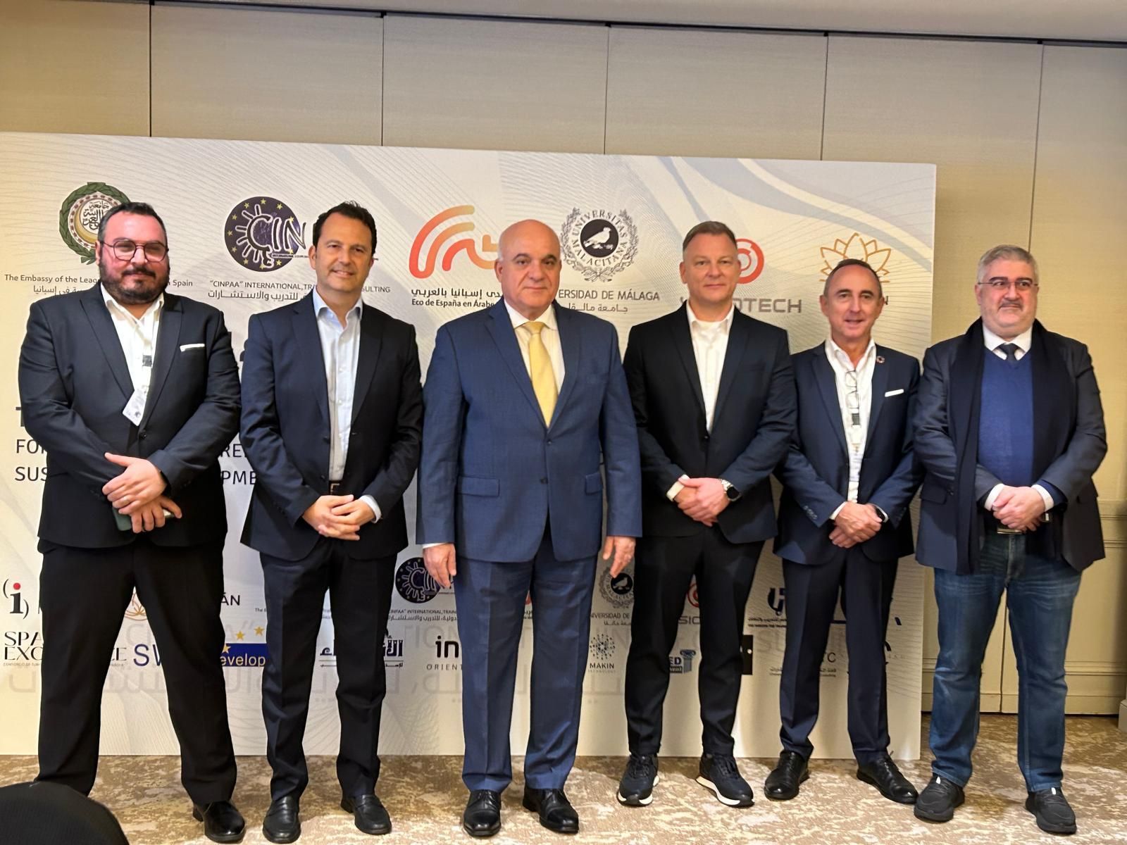 Liga Árabe en Madrid, Arabia Saudita, Emiratos Árabes Unidos, Omán, Libia, Alemania,  Madrid, Málaga, Navarra.. - Networking para conseguir avances entre el Mundo Árabe y las Empresas/Entidades Españolas. imadbadour.com Liga Árabe en Madrid, Arabia Saudita, Emiratos Árabes Unidos, Omán, Libia, Alemania,  Madrid, Málaga, Navarra..
- Networking para conseguir avances entre el Mundo Árabe y las Empresas/Entidades Españolas.
imadbadour.com