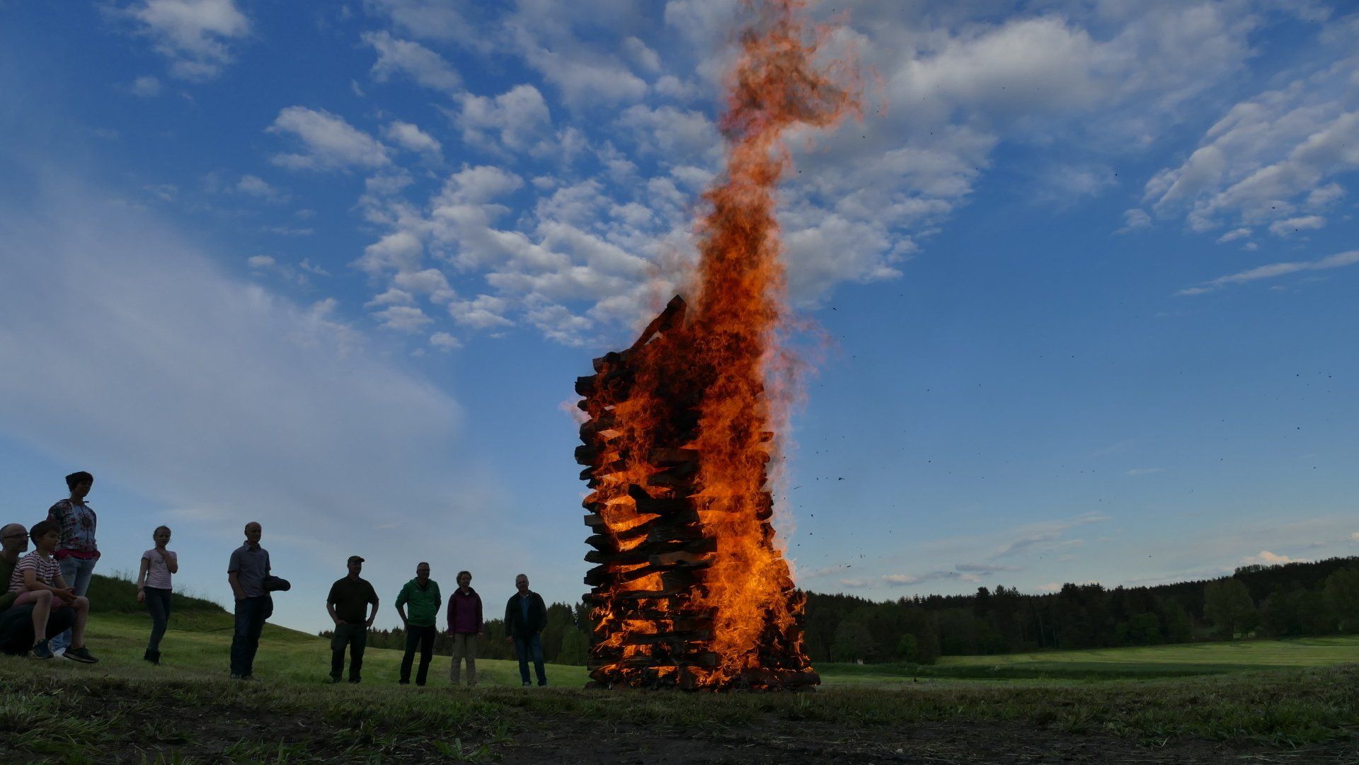 feuerlauf-Feuerlauf-feuerlaufen-Feuerlaufen-Feuerlaufseminar