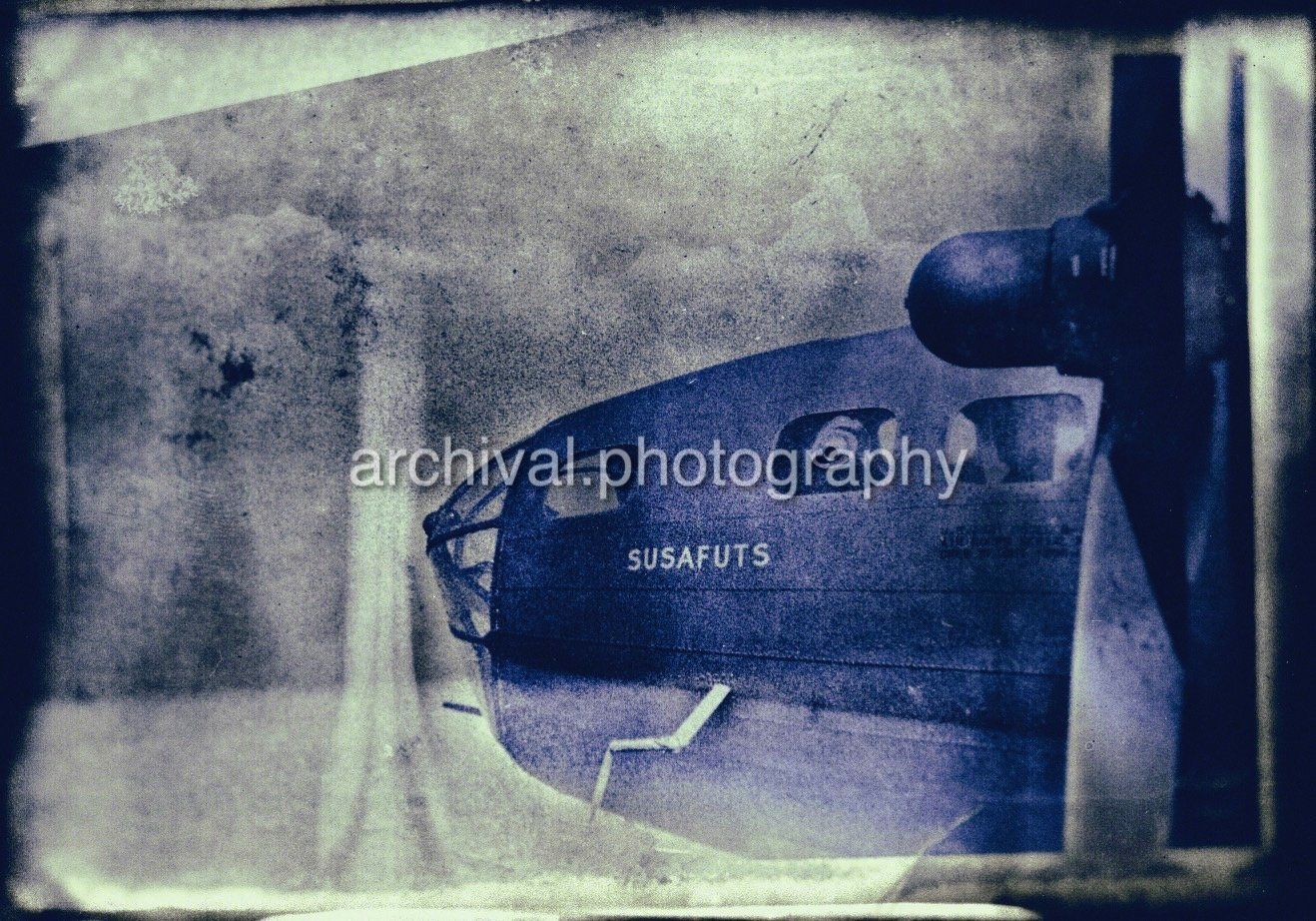 BOMBER - Candid WWII Photos Of GI's From All Sides