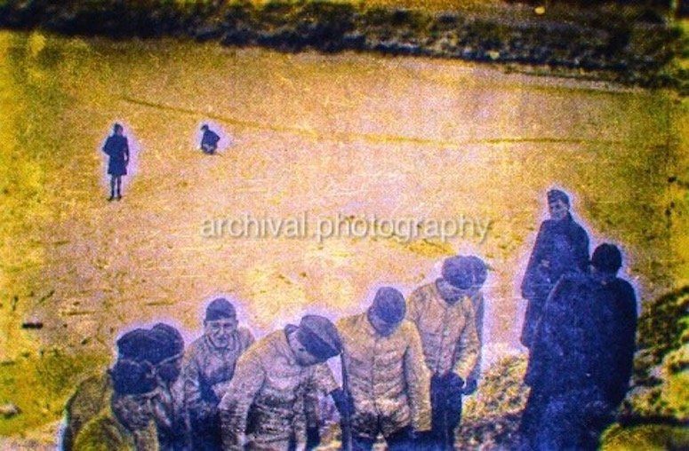Candid WWII Photos Of GI's From All Sides - WWII RUSSIAN SOLDIERS WALKING UP HILL