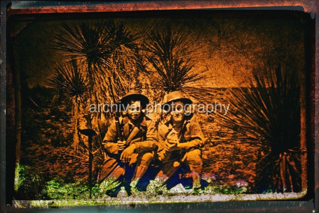 Candid WWII Photos Of GI's From All Sides - Two BRITISH soldiers squatting WITH STEN GUNS in DESERT