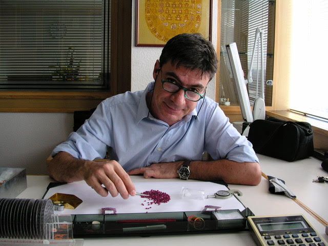 Alessio Tinozzi, Naturalcorundum, zaffiri, rubini, pietre preziose