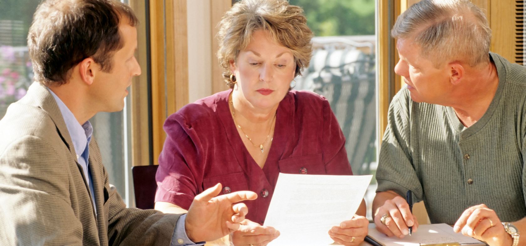 Viele Leasing und Finanzierungsangebote direkt bei Autohaus Holthöfer. Wir arbeiten mit der Santander Bank zusammen und bieten Möglichkeiten zur Finanzierung und Leasing von 12 bis 96 Monaten mit günstigen Zinsen vielen Komplettpaketen und Möglichkeit der 0% Finanzierung und günstige Leasingraten bei sofort Zusage ganz problemlos einfach und schnell auch Privatleasing möglich