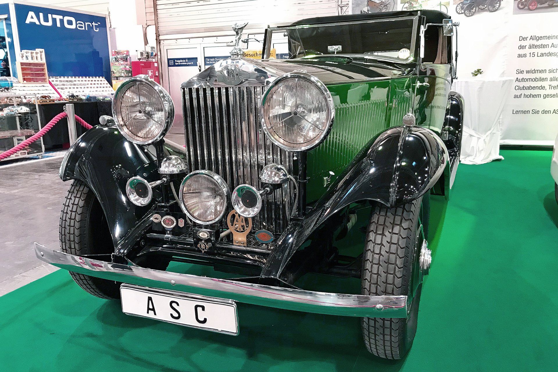 ASC Messestand mit Rolls Royce
