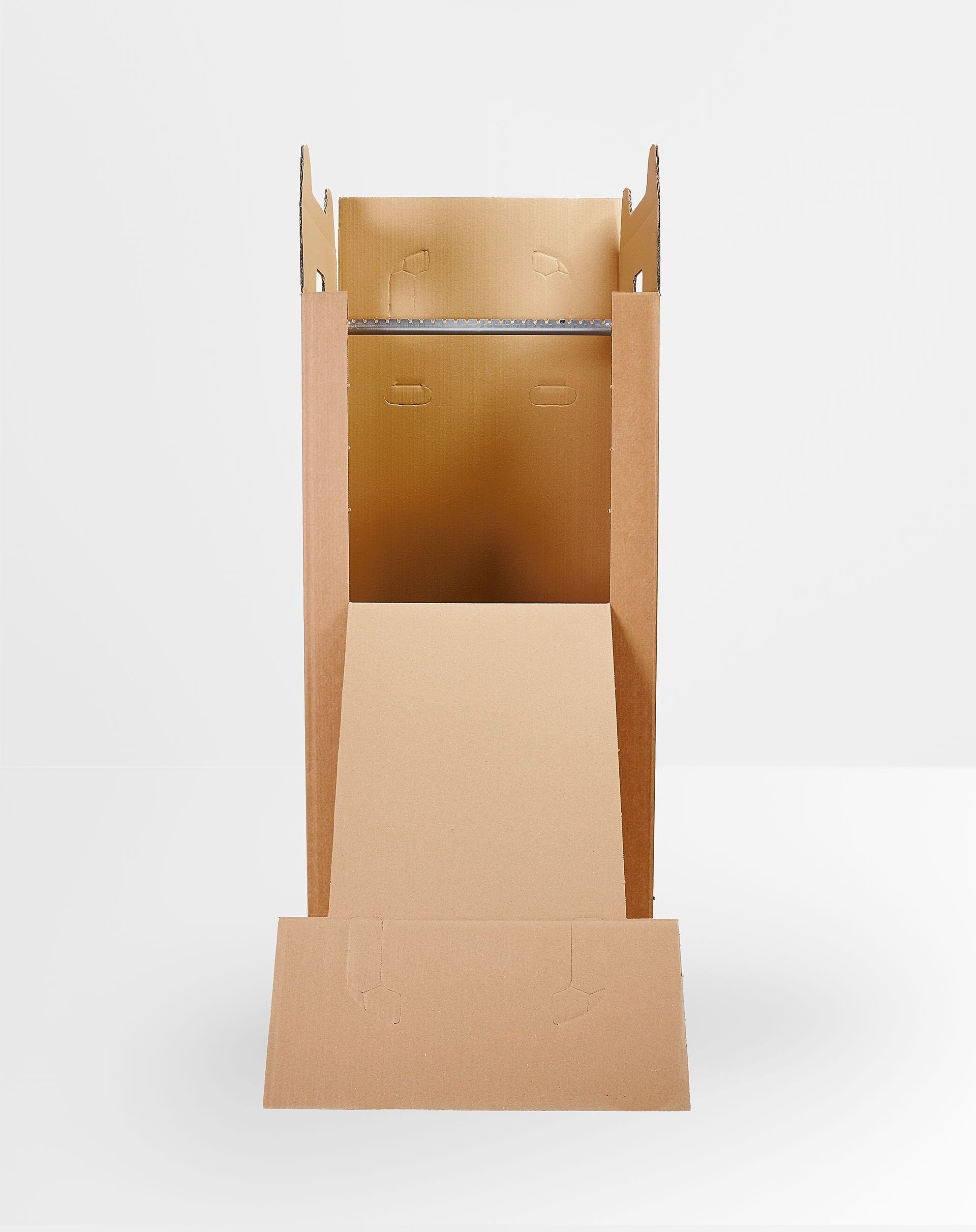 Kleiderbox-frontalansicht ohne kleidung befüllt-Fairpack-hamburg