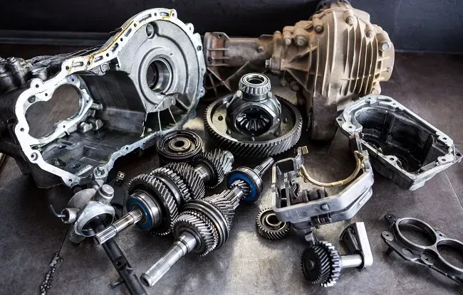 Transporte de piezas de automoción a Reino Unido en grupaje y contenedor FCL