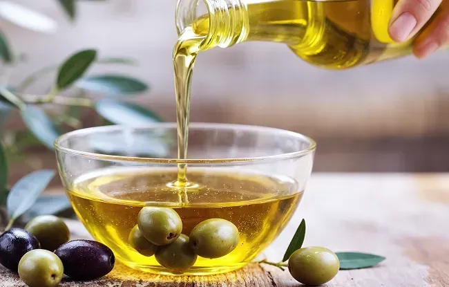 Logística de exportación para aceite de oliva y vino de España: transporte marítimo a puertos de China - Sacex