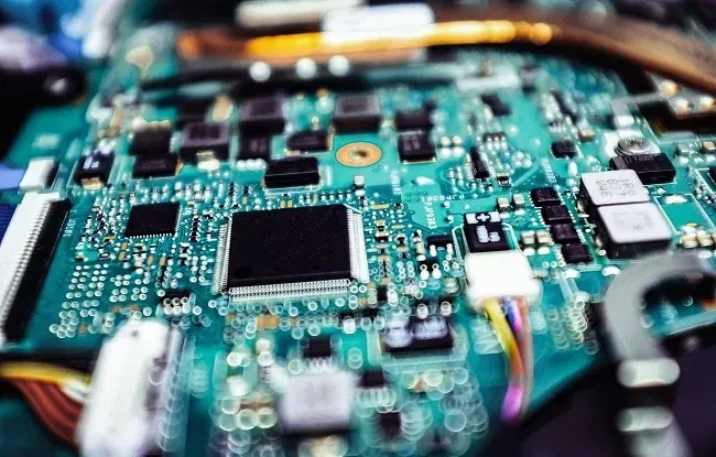 Equipos y materiales eléctricos para exportación internacional