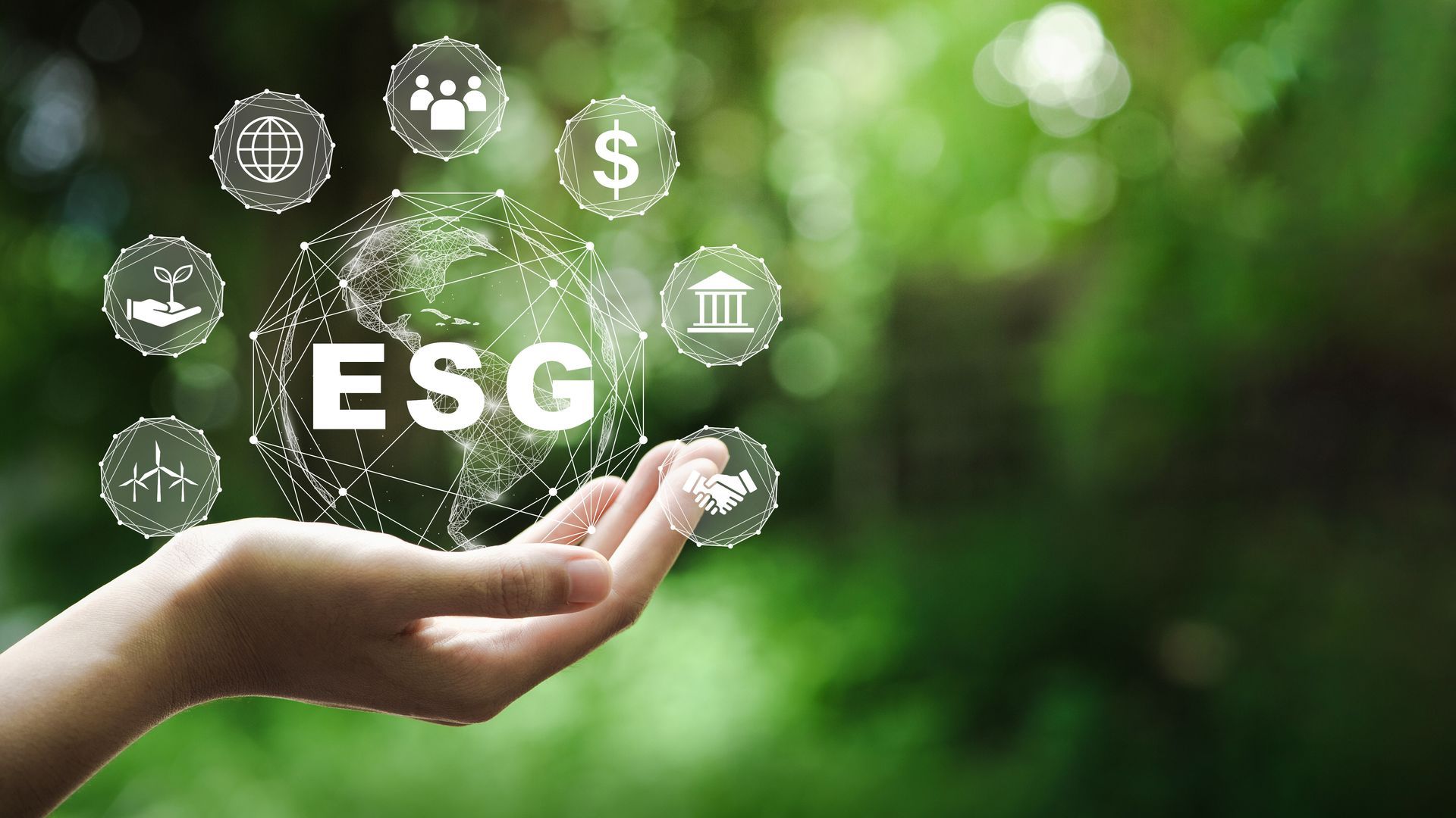 Unser Engagement für ESG: Nachhaltigkeit steht im Fokus. Wir arbeiten an Umwelt-, Sozial- und Governance-Themen für eine bessere Zukunft.
Warum tun wir das? Weil es Teil unserer Verantwortung als Unternehmen ist, positiven Einfluss auf Umwelt, Gesellschaft und Governance auszuüben, sowohl für die Welt als Ganzes als auch für langfristigen Unternehmenserfolg.