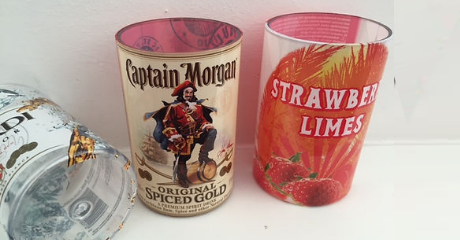 Acrylbecher mit individuellem Aufdruck. Diese vielseitigen Becher sind perfekt für jedes Event oder Unternehmen geeignet. Durch Tampondruck können kreative Designs angebracht werden, die sich ideal an die jeweiligen Bedürfnisse anpassen lassen. Ob Firmenlogo, Veranstaltungsnamen oder individuelle Motive - diese bedruckten Acrylbecher sind einzigartig und machen jede Veranstaltung zu einem besonderen Erlebnis. Stilvoll, langlebig und vollständig anpassbar, bieten sie eine attraktive Möglichkeit, Markenbotschaften zu verbreiten und Erinnerungen zu schaffen.